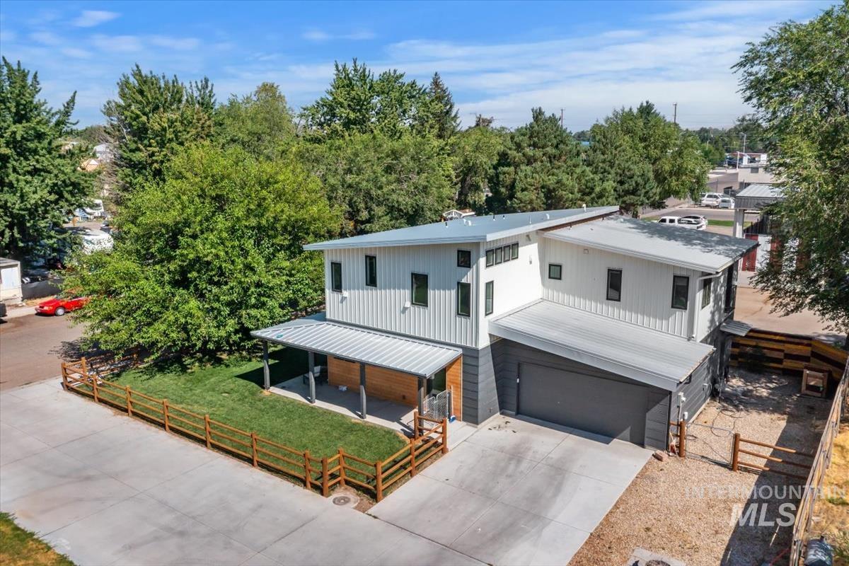 750 S 3rd W. B, Mountain Home, Idaho 83647, 4 Bedrooms, 2.5 Bathrooms, Residential For Sale, Price $409,999, 98995482