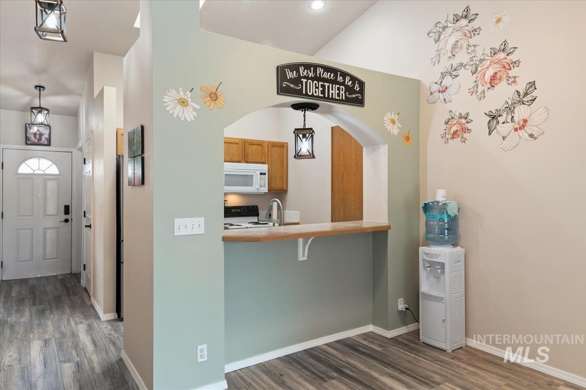 98 E Waterbury Ln, Meridian, Idaho 83646, 2 Bedrooms, 2 Bathrooms, Residential For Sale, Price $299,999, 98995484