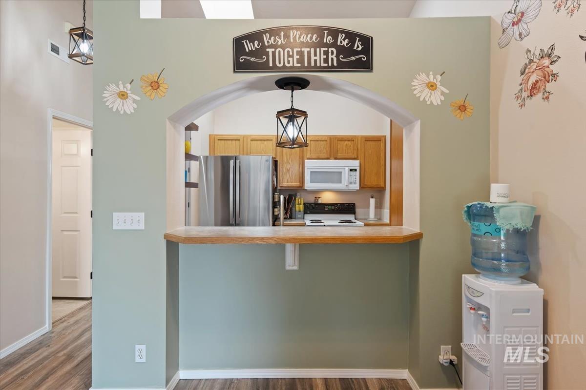 98 E Waterbury Ln, Meridian, Idaho 83646, 2 Bedrooms, 2 Bathrooms, Residential For Sale, Price $299,999, 98995484