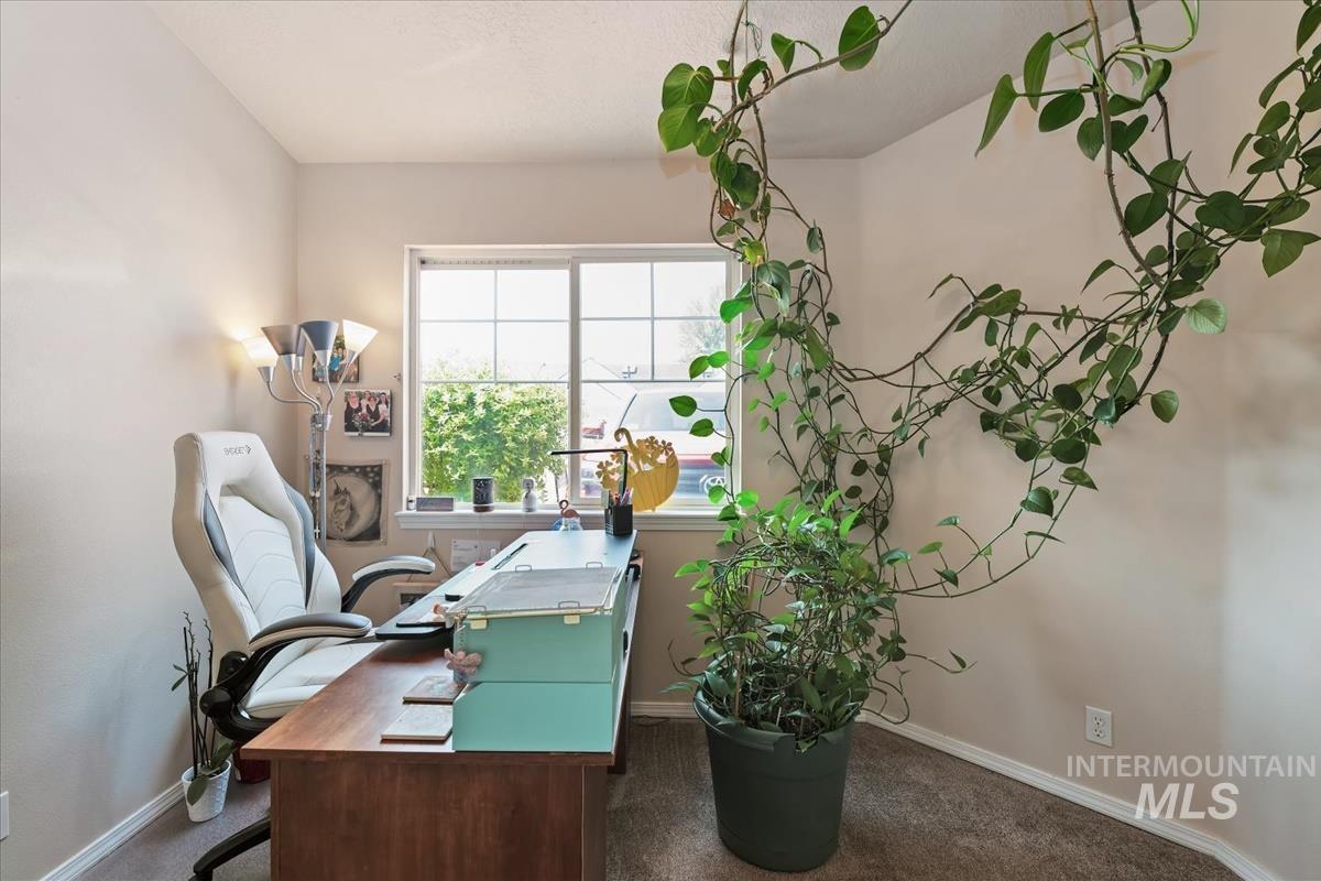 98 E Waterbury Ln, Meridian, Idaho 83646, 2 Bedrooms, 2 Bathrooms, Residential For Sale, Price $299,999, 98995484