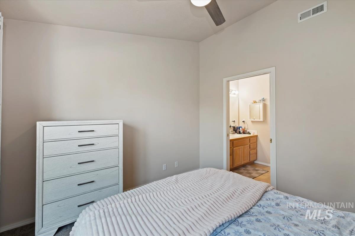 98 E Waterbury Ln, Meridian, Idaho 83646, 2 Bedrooms, 2 Bathrooms, Residential For Sale, Price $299,999, 98995484