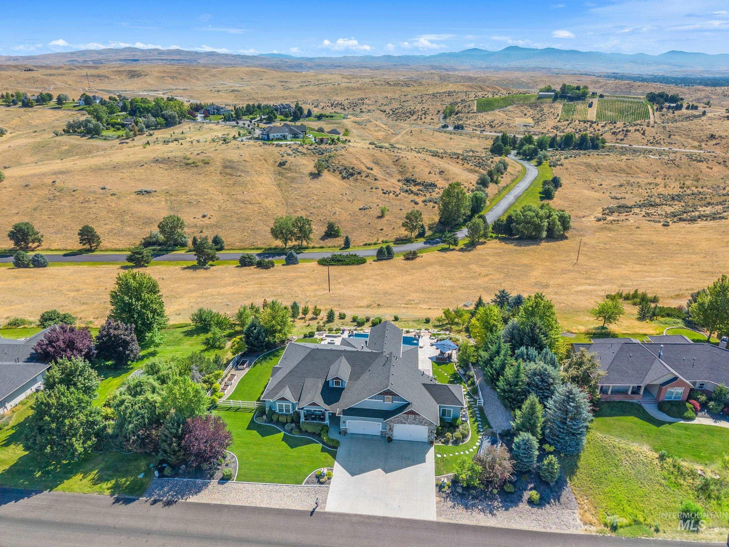 5744 N Star Ridge Way, Star, Idaho 83669, 4 Bedrooms, 4.5 Bathrooms, Residential For Sale, Price $1,799,900,MLS 98995490