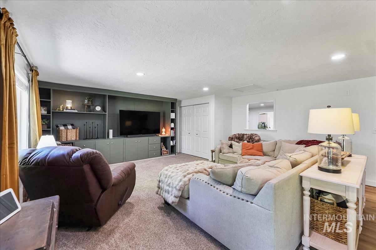 4160 NE Rancho Way, Mountain Home, Idaho 83647, 4 Bedrooms, 3 Bathrooms, Residential For Sale, Price $750,000, 98995493