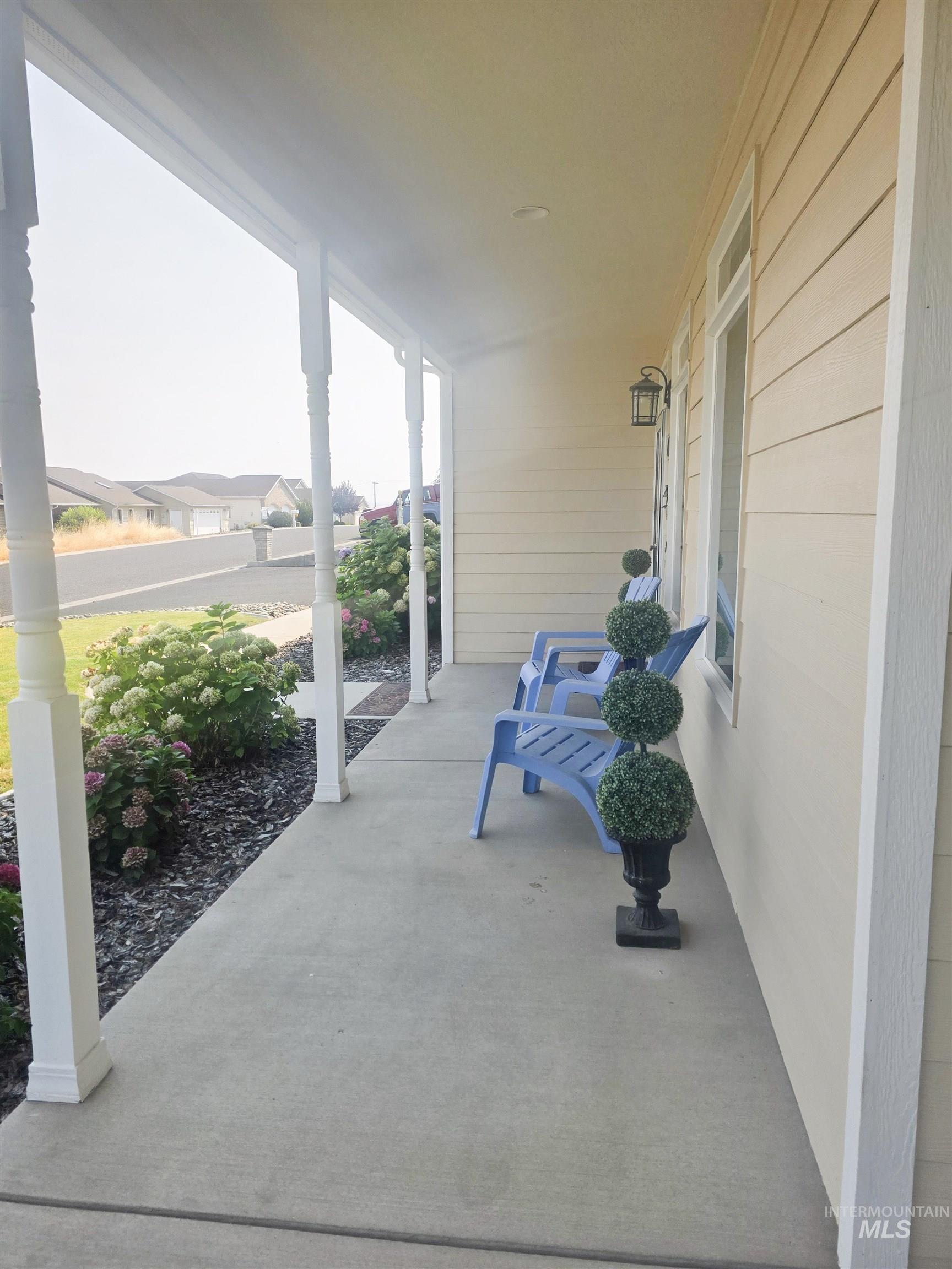 1741 Ridgeview Dr, Clarkston, Washington 99403, 3 Bedrooms, 2 Bathrooms, Residential For Sale, Price $534,900, 98995494