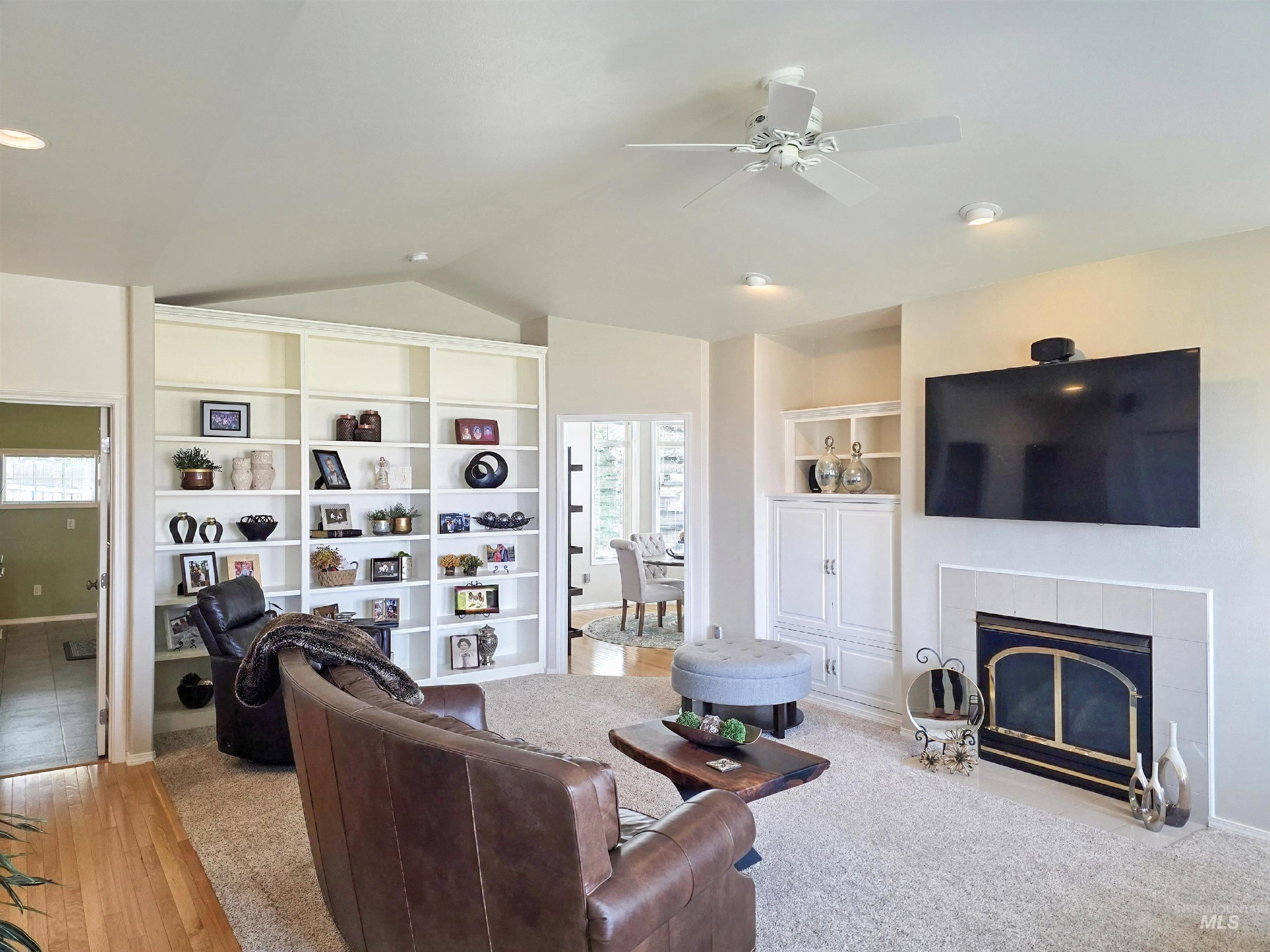 1741 Ridgeview Dr, Clarkston, Washington 99403, 3 Bedrooms, 2 Bathrooms, Residential For Sale, Price $534,900, 98995494