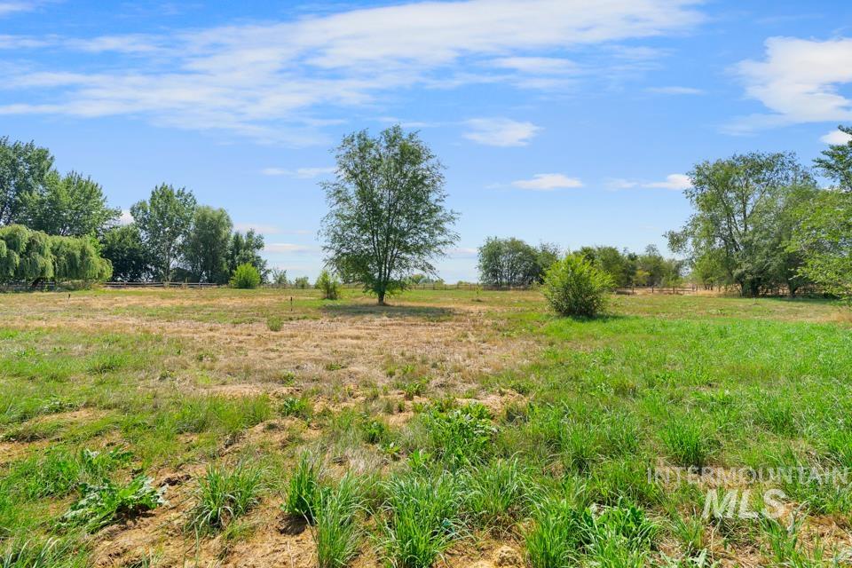 23800 Breyer Rd, Caldwell, Idaho 83607, 4 Bedrooms, 2.5 Bathrooms, Residential For Sale, Price $985,000, 98995501