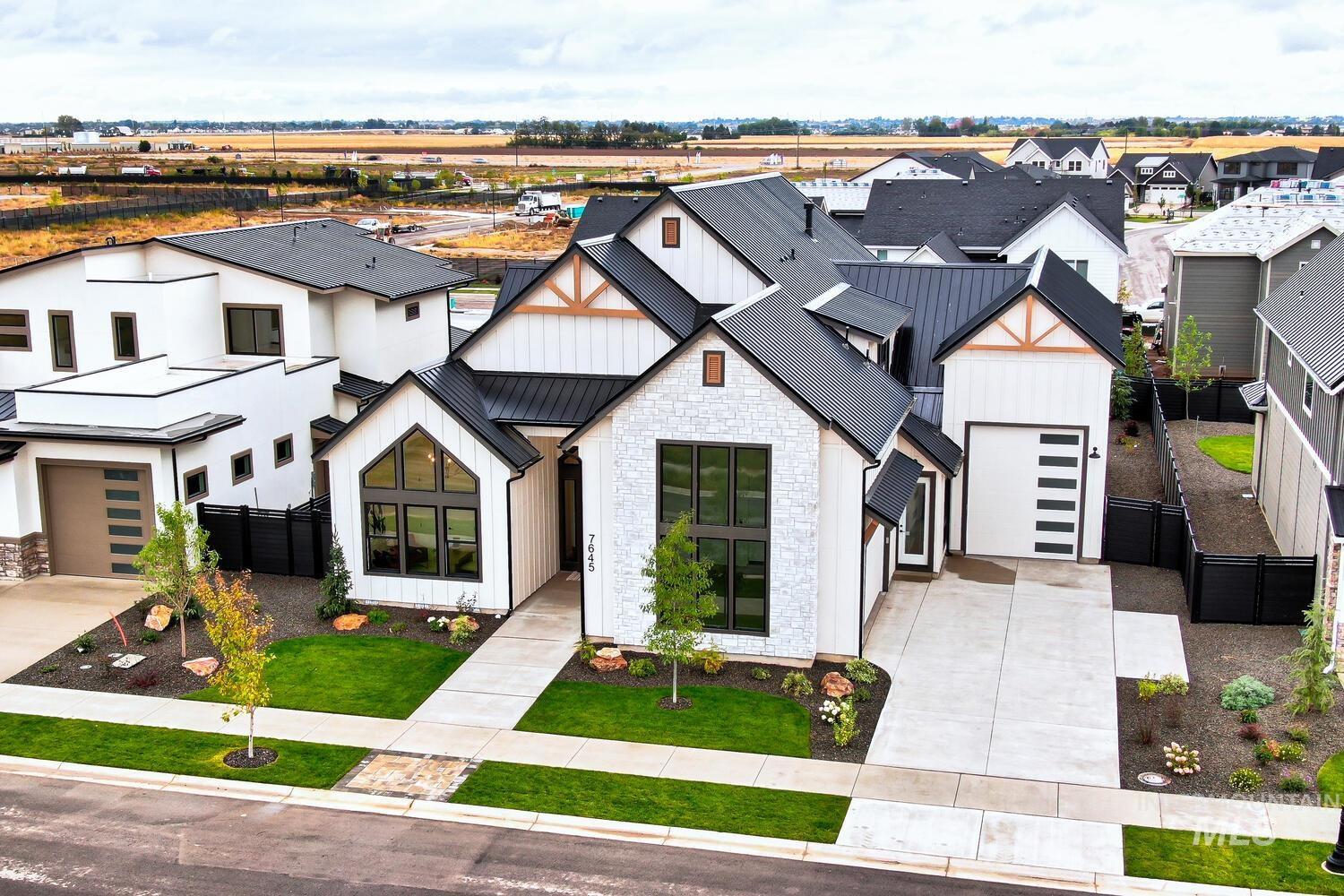 7645 W Lookout View St, Meridian, Idaho 83646, 4 Bedrooms, 4.5 Bathrooms, Residential For Sale, Price $999,000, 98995504