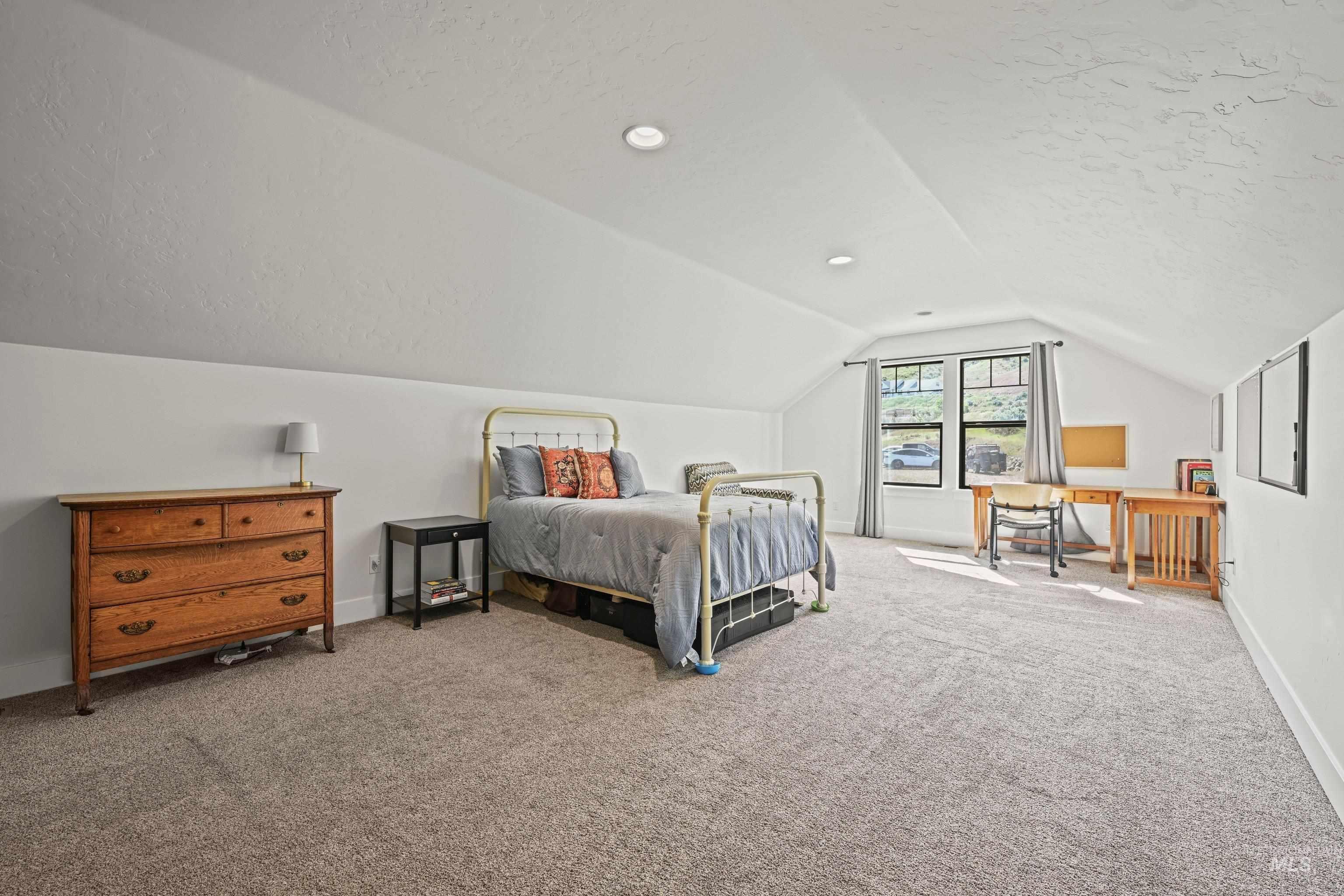 42 Shoemaker Lane, Horseshoe Bend, Idaho 83629, 4 Bedrooms, 2.5 Bathrooms, Residential For Sale, Price $1,150,000, 98995507