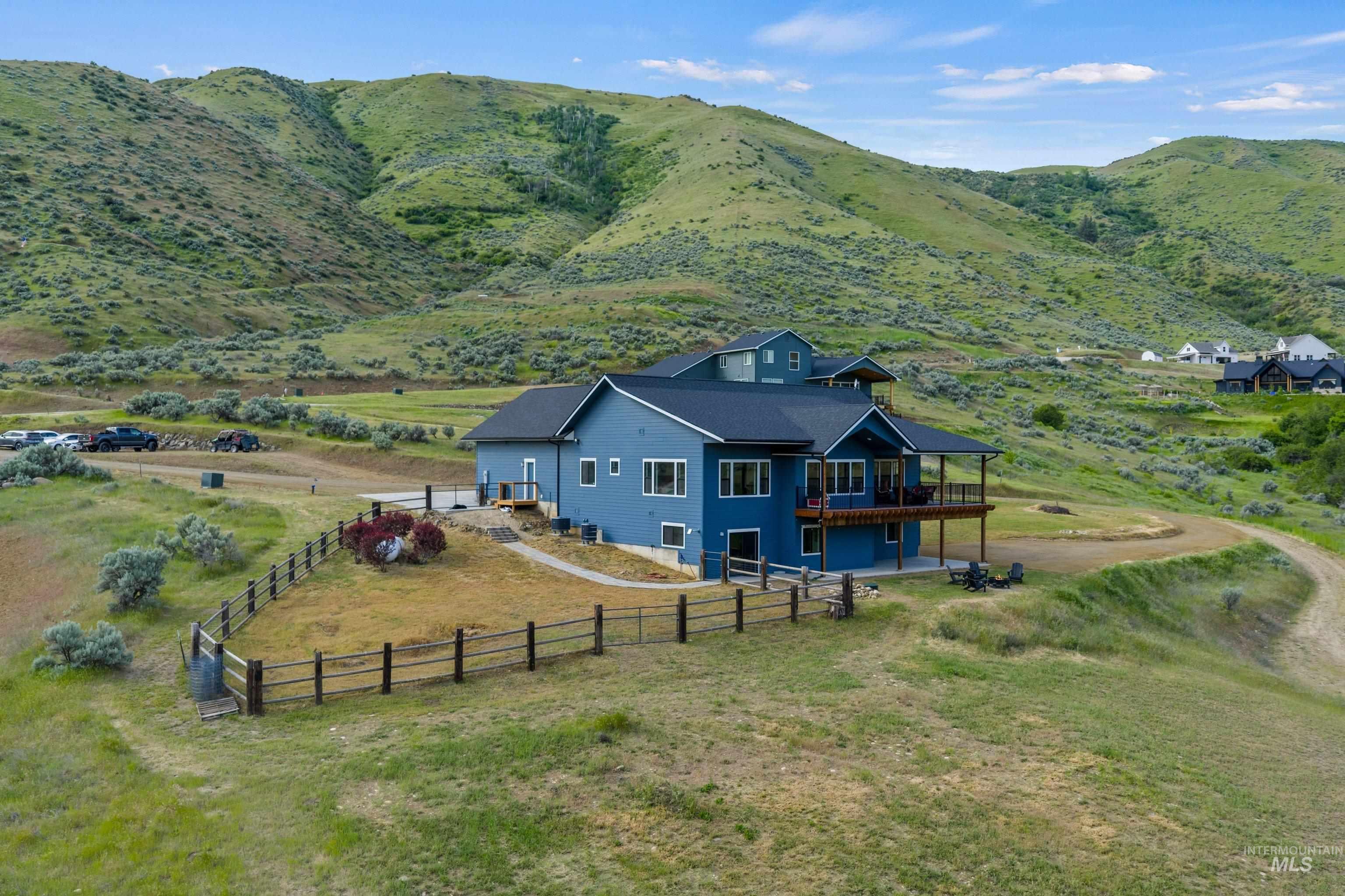 42 Shoemaker Lane, Horseshoe Bend, Idaho 83629, 4 Bedrooms, 2.5 Bathrooms, Residential For Sale, Price $1,150,000, 98995507