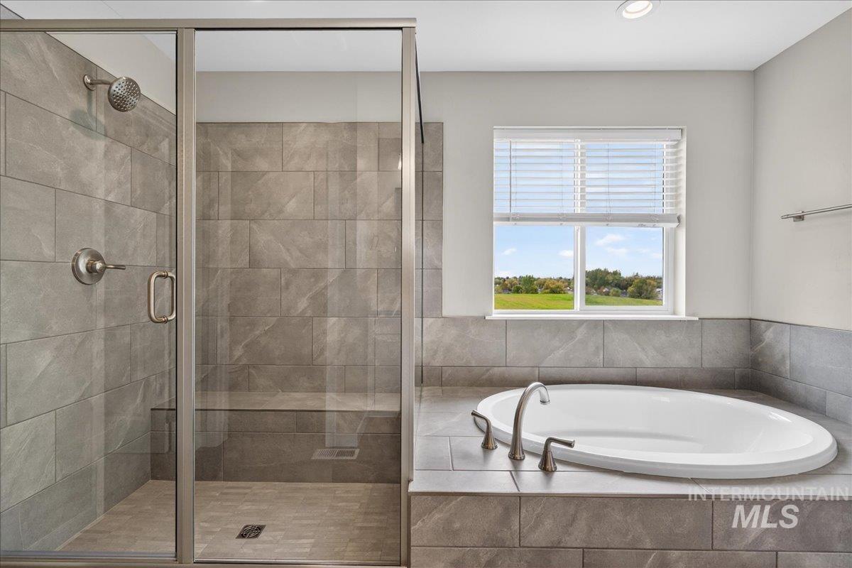 3780 S Anise Ave, Nampa, Idaho 83686, 5 Bedrooms, 3 Bathrooms, Residential For Sale, Price $659,990, 98995513