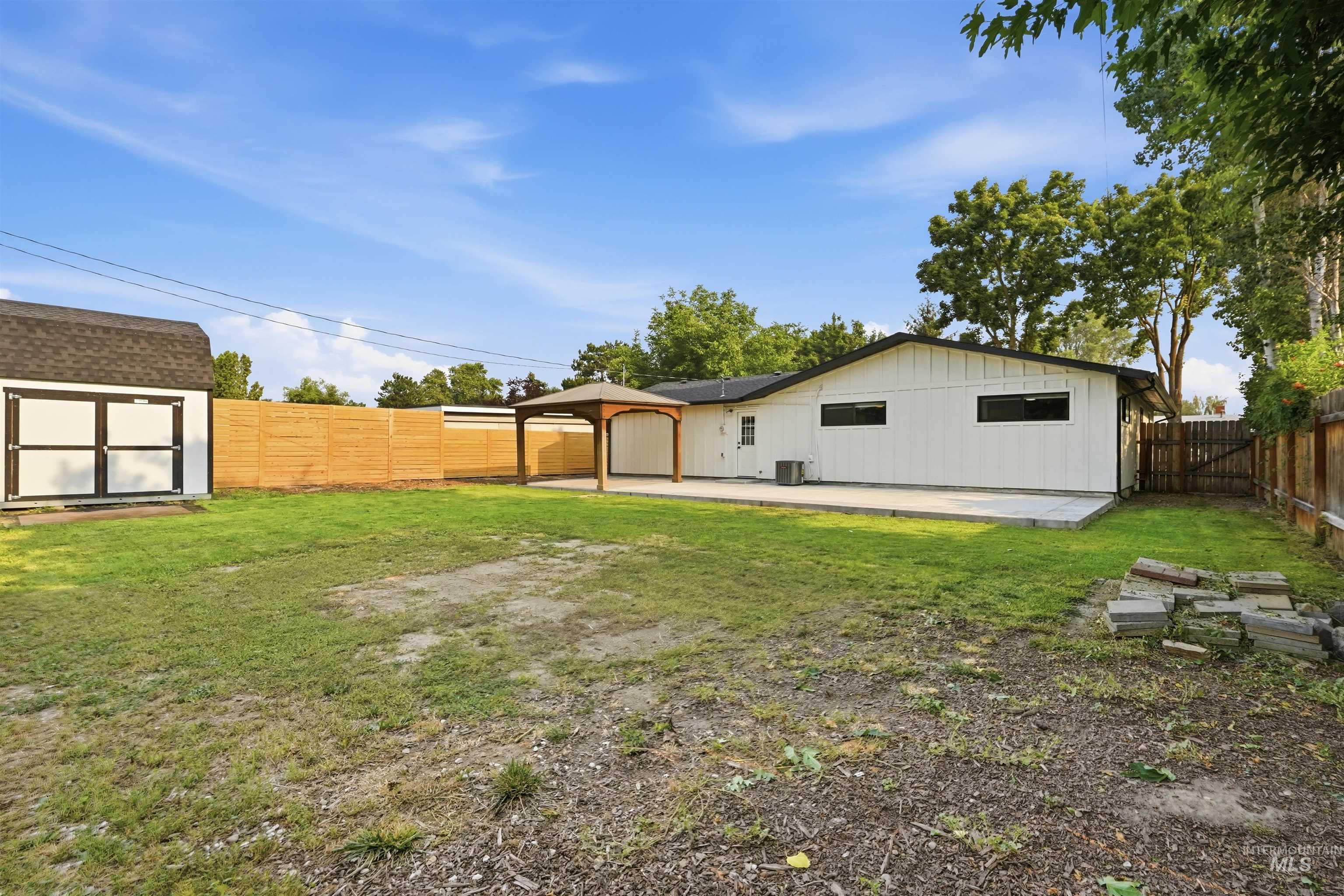 1817 Willow St, Caldwell, Idaho 83605, 3 Bedrooms, 2 Bathrooms, Residential For Sale, Price $389,900, 98995514