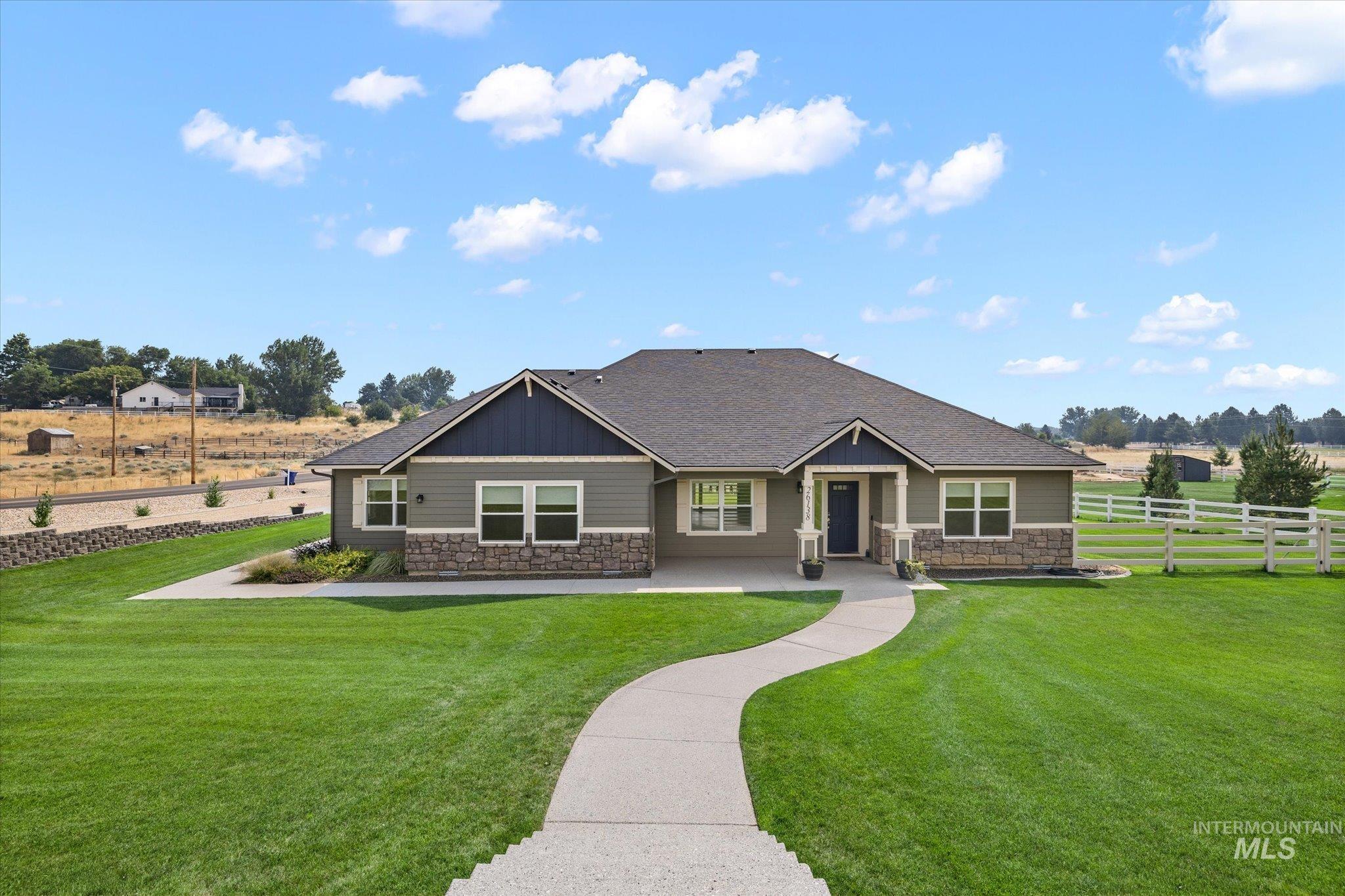 26138 Libby Lane, Middleton, Idaho 83644, 3 Bedrooms, 2 Bathrooms, Residential For Sale, Price $999,900, 98995515