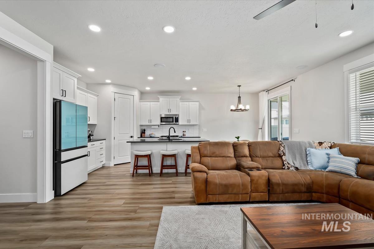 834 E Exploration, Kuna, Idaho 83634, 3 Bedrooms, 2 Bathrooms, Residential For Sale, Price $479,000, 98995518