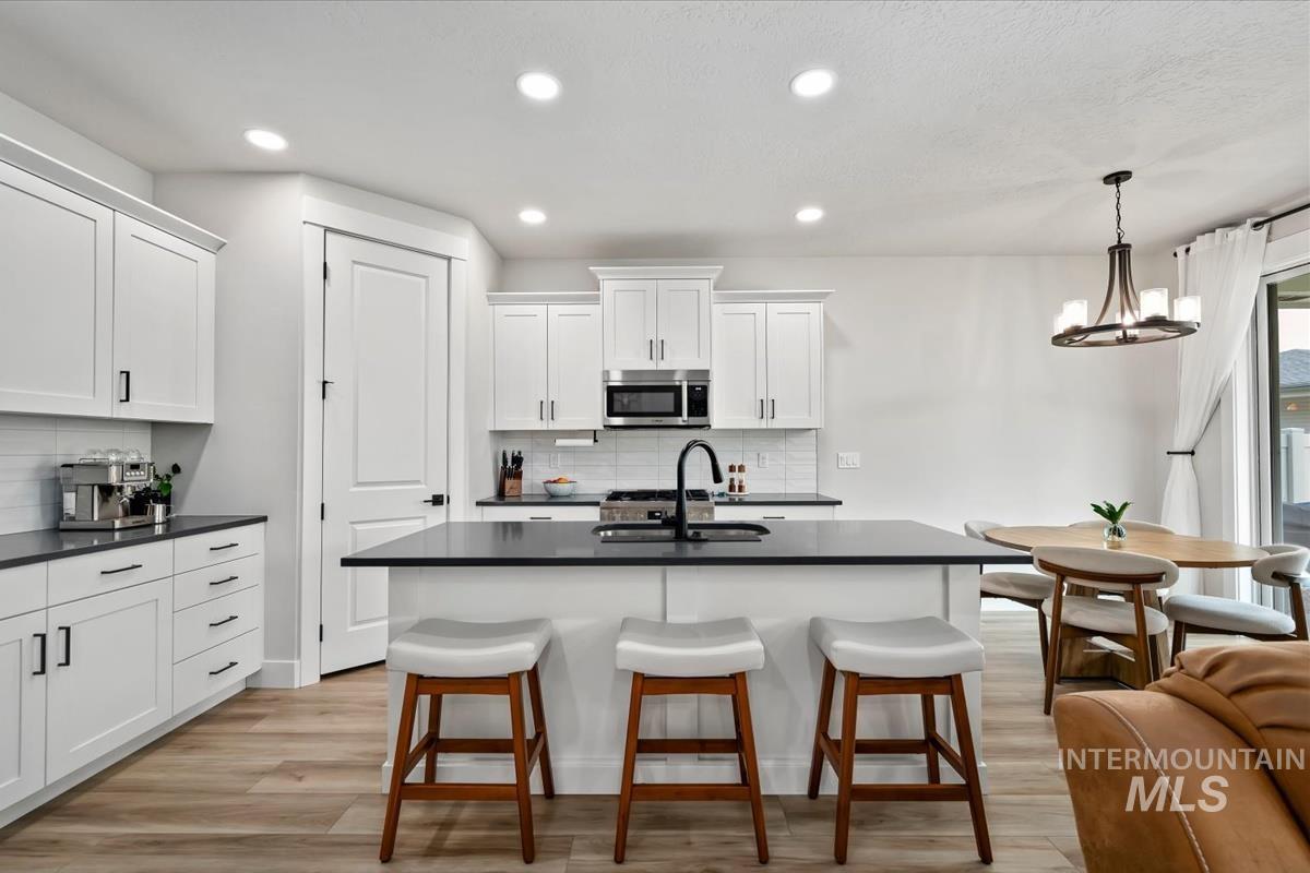 834 E Exploration, Kuna, Idaho 83634, 3 Bedrooms, 2 Bathrooms, Residential For Sale, Price $479,000, 98995518
