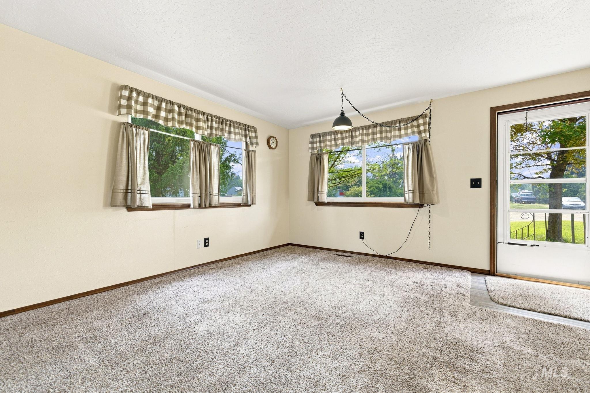 1315 7th Ave. North, Payette, Idaho 83661, 2 Bedrooms, 2 Bathrooms, Residential For Sale, Price $425,000, 98995519