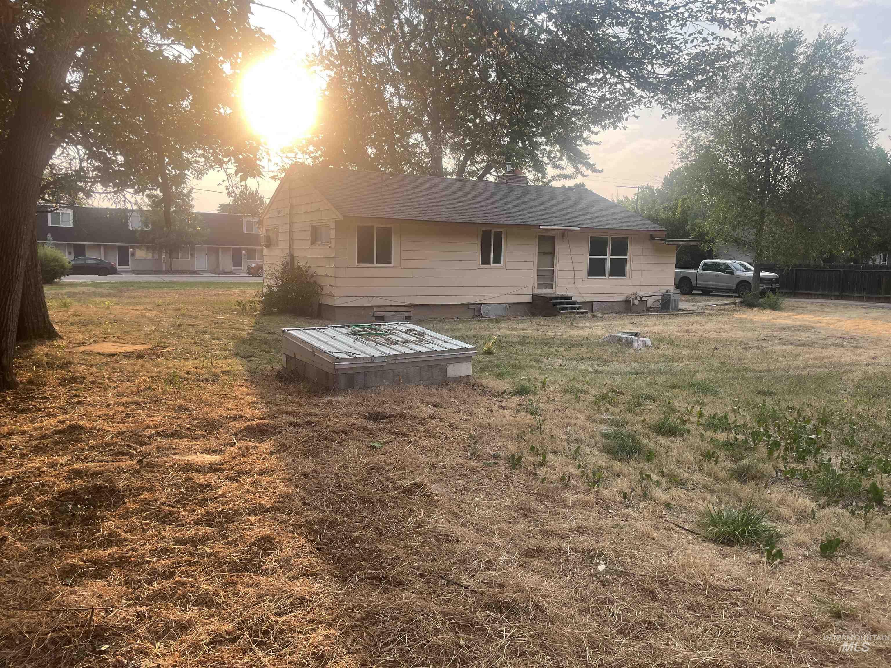 2300 S Pond, Boise, Idaho 83705, 3 Bedrooms, 1 Bathroom, Residential For Sale, Price $360,000, 98995520