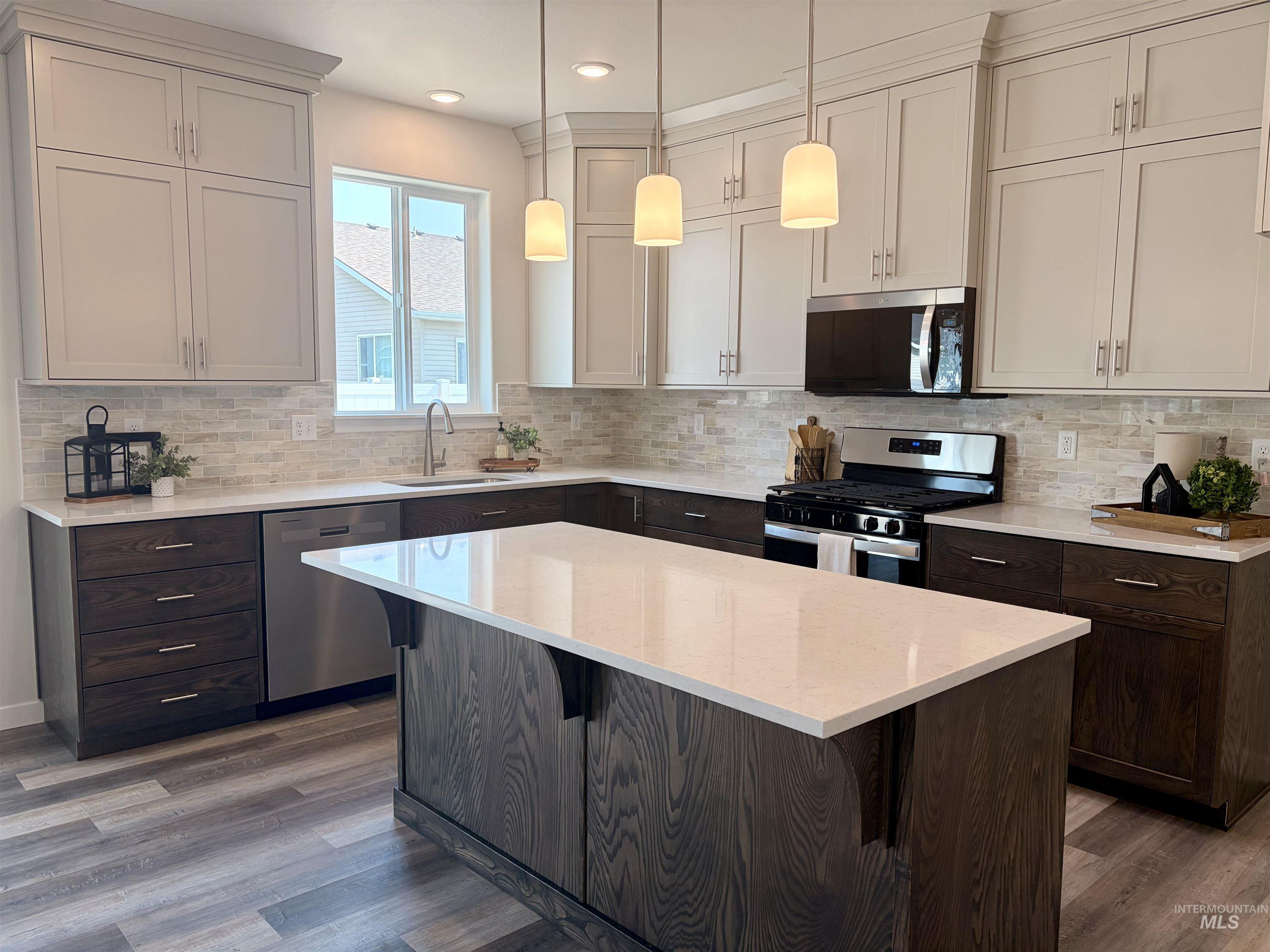 766 Waveland Avenue, Filer, Idaho 83328, 3 Bedrooms, 2 Bathrooms, Residential For Sale, Price $455,000, 98995523