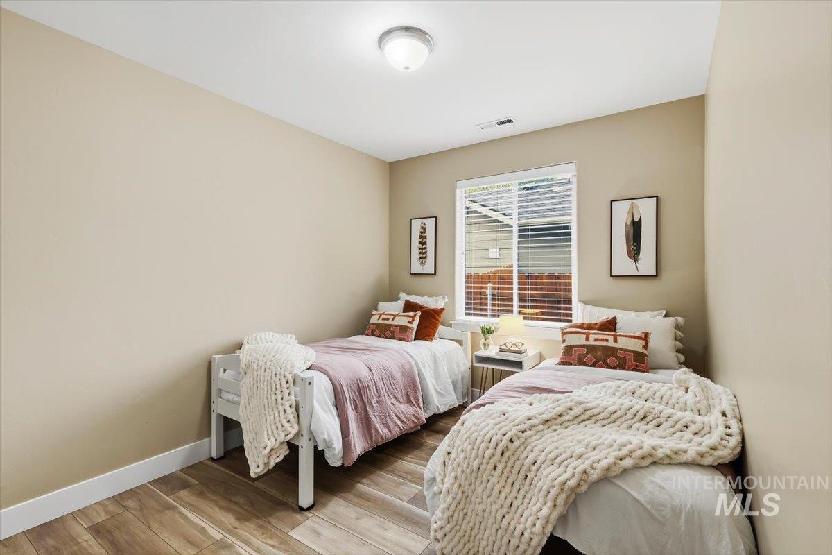 6296 S Ironwood Ave, Boise, Idaho 83709, 3 Bedrooms, 2 Bathrooms, Residential For Sale, Price $552,000,MLS 98995534