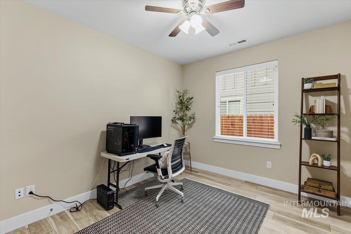 6296 S Ironwood Ave, Boise, Idaho 83709, 3 Bedrooms, 2 Bathrooms, Residential For Sale, Price $552,000,MLS 98995534
