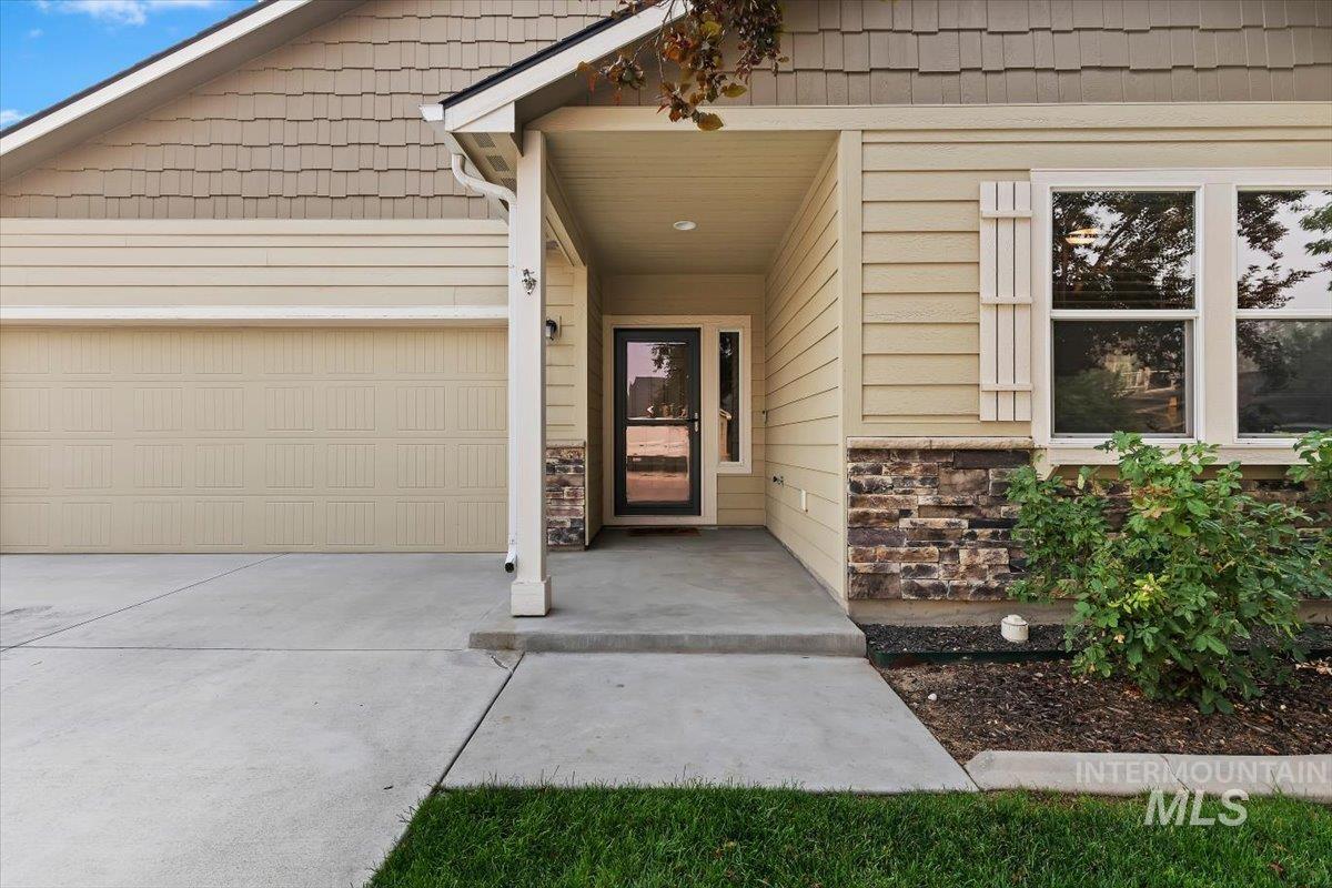 6296 S Ironwood Ave, Boise, Idaho 83709, 3 Bedrooms, 2 Bathrooms, Residential For Sale, Price $565,000, 98995534