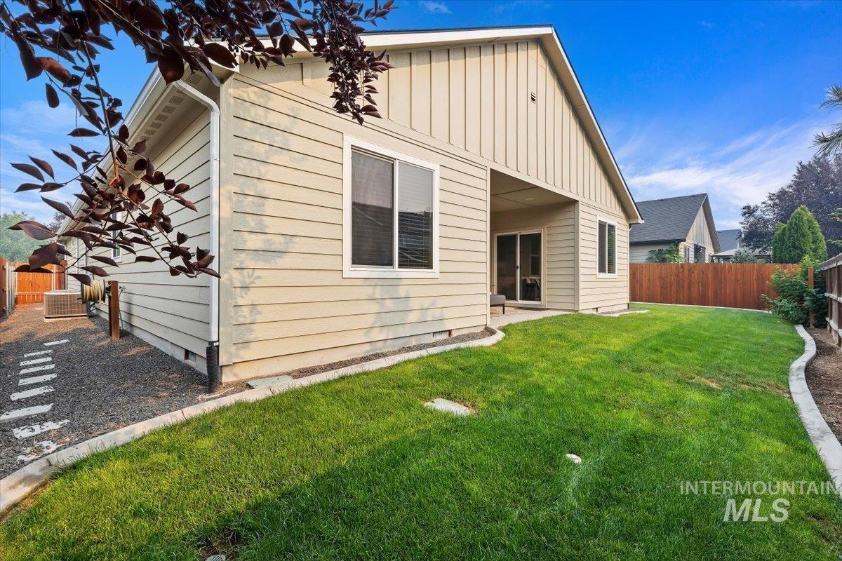 6296 S Ironwood Ave, Boise, Idaho 83709, 3 Bedrooms, 2 Bathrooms, Residential For Sale, Price $552,000,MLS 98995534