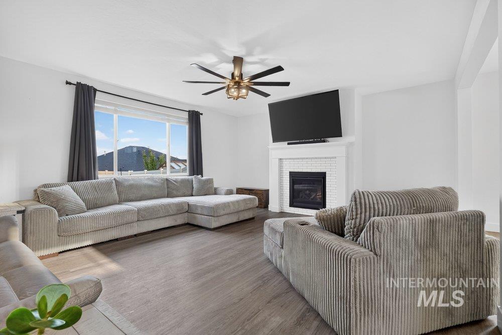 1811 Panama Ave, Emmett, Idaho 83617, 4 Bedrooms, 2.5 Bathrooms, Residential For Sale, Price $595,000, 98995536