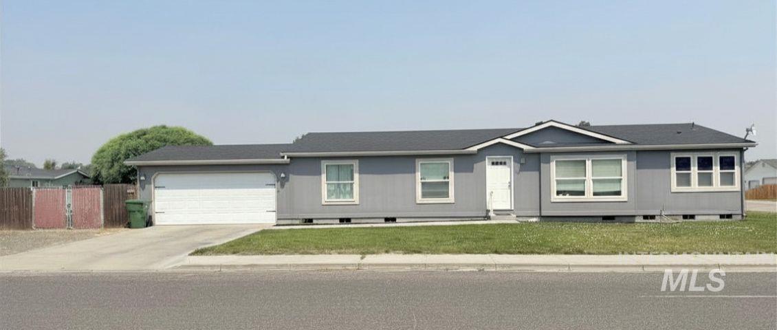 100 Ellsworth Street, Vale, Oregon 97918, 3 Bedrooms, 2 Bathrooms, Residential For Sale, Price $310,000, 98995537
