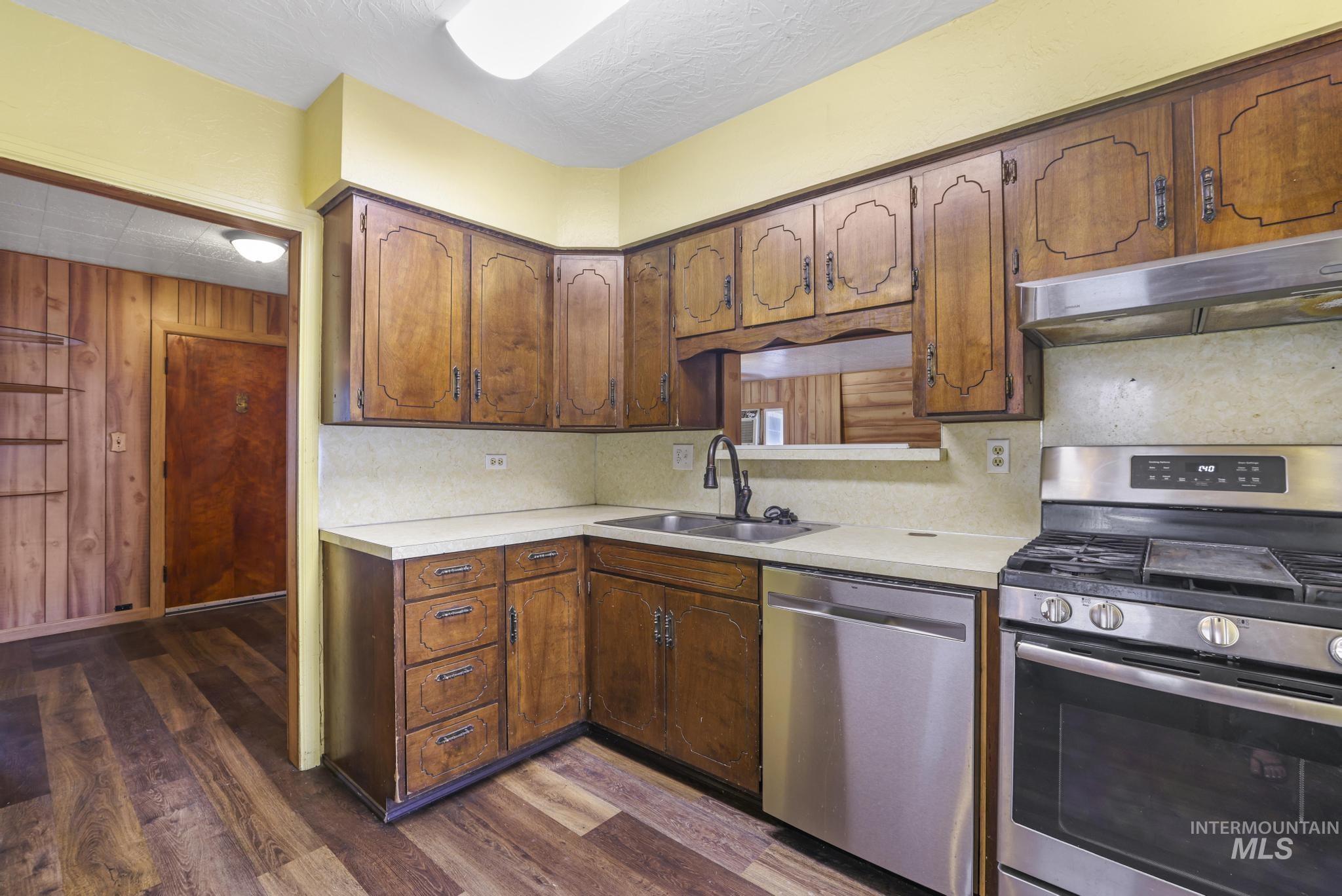 325 East Ave D, Jerome, Idaho 83338, 2 Bedrooms, 1 Bathroom, Residential For Sale, Price $269,000, 98995538