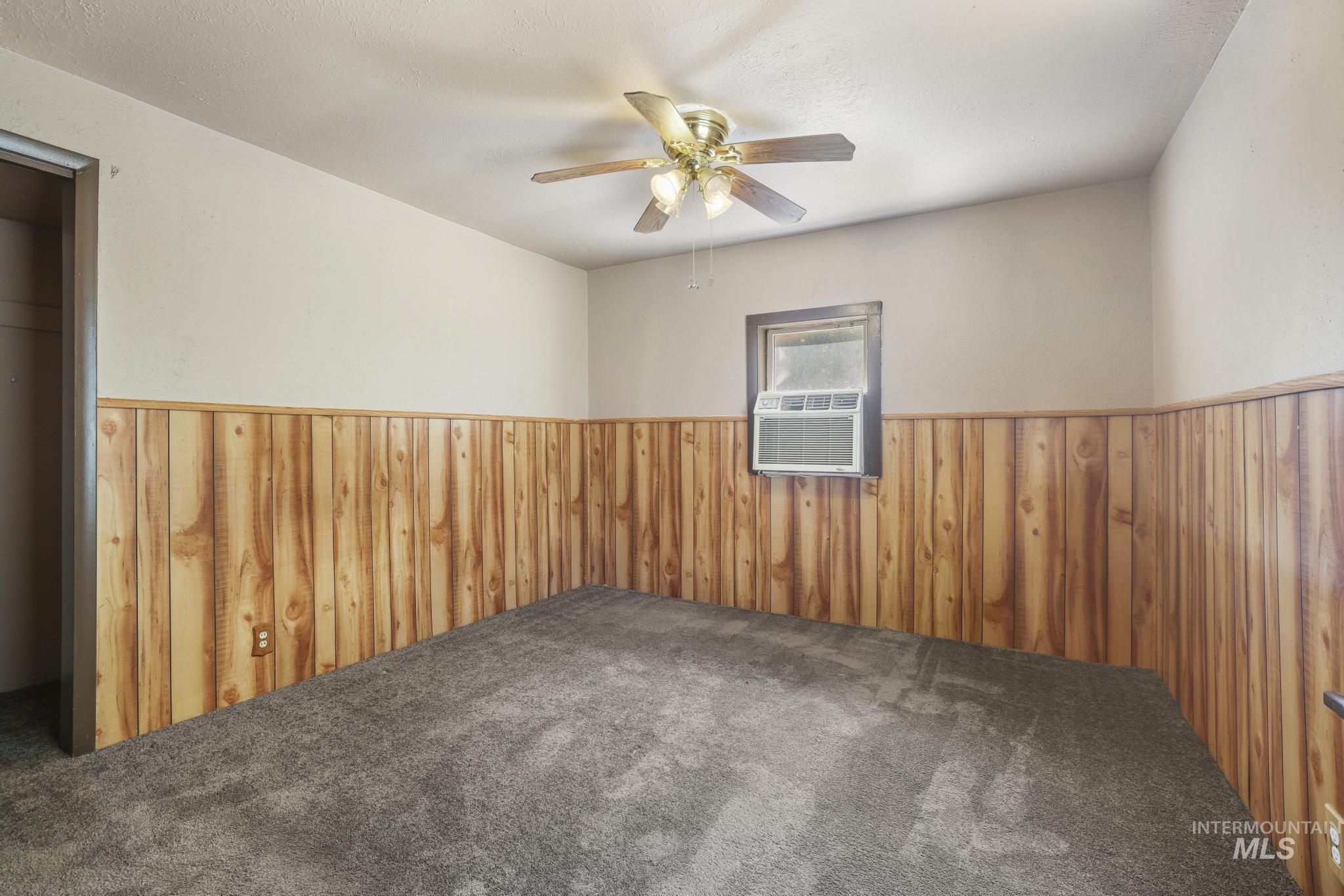 325 East Ave D, Jerome, Idaho 83338, 2 Bedrooms, 1 Bathroom, Residential For Sale, Price $269,000, 98995538
