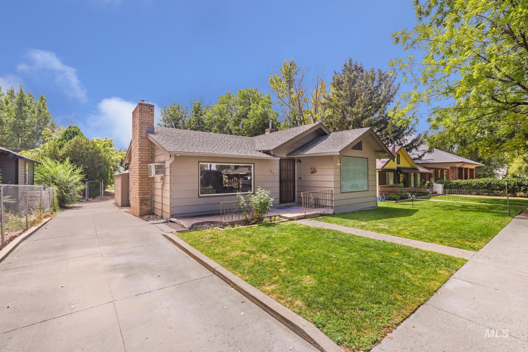 325 East Ave D, Jerome, Idaho 83338, 2 Bedrooms, 1 Bathroom, Residential For Sale, Price $269,000, 98995538