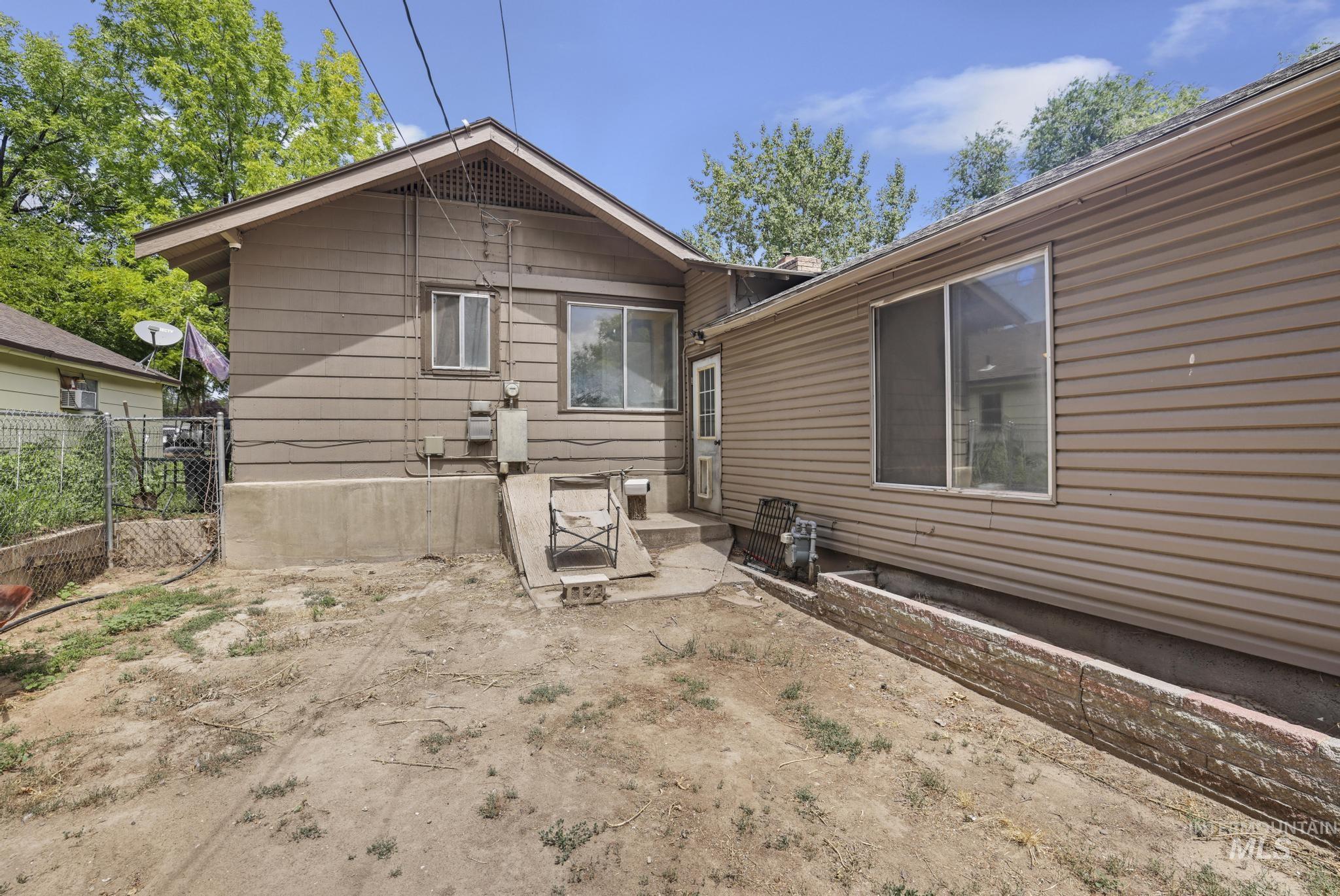 325 East Ave D, Jerome, Idaho 83338, 2 Bedrooms, 1 Bathroom, Residential For Sale, Price $269,000, 98995538
