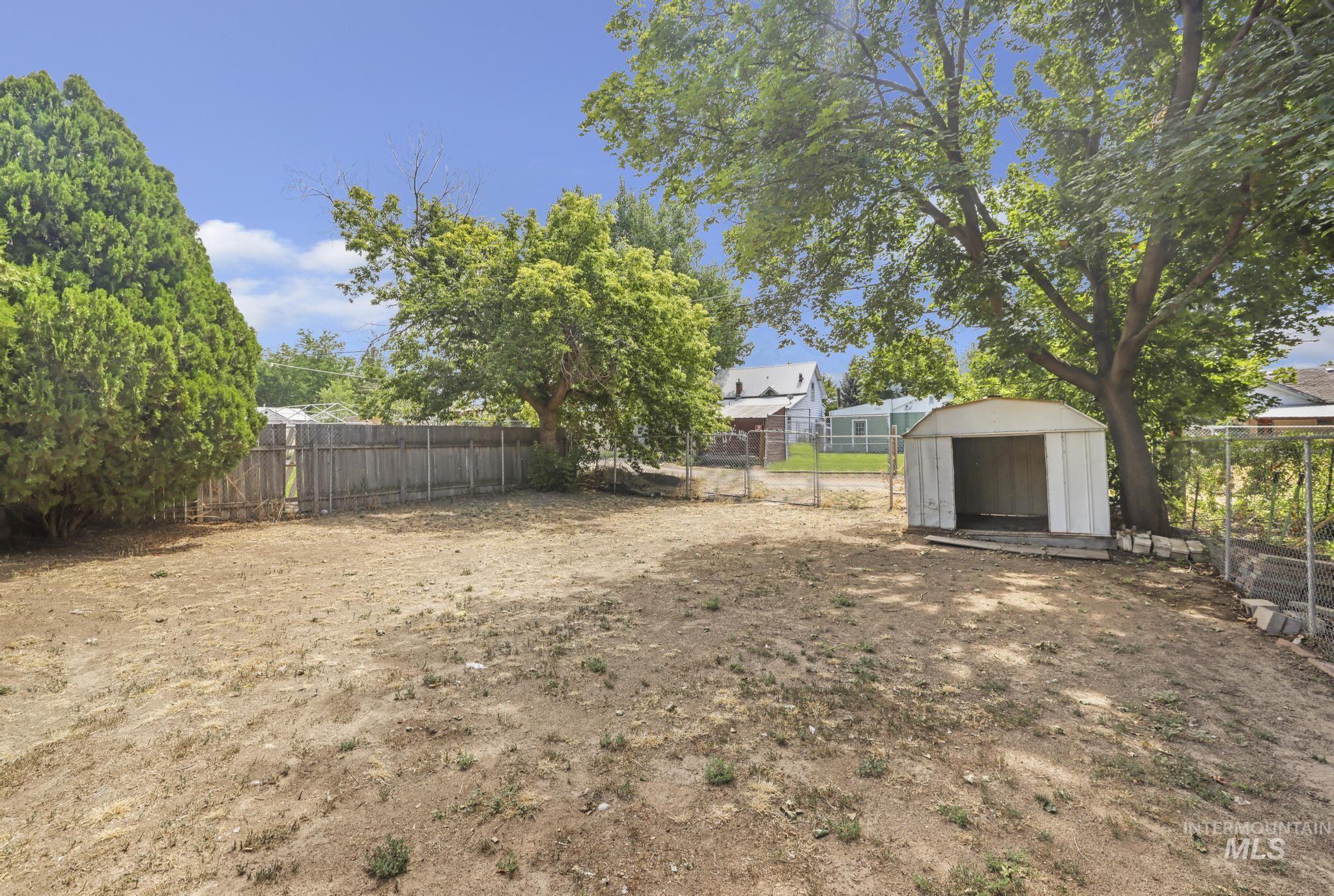 325 East Ave D, Jerome, Idaho 83338, 2 Bedrooms, 1 Bathroom, Residential For Sale, Price $269,000, 98995538