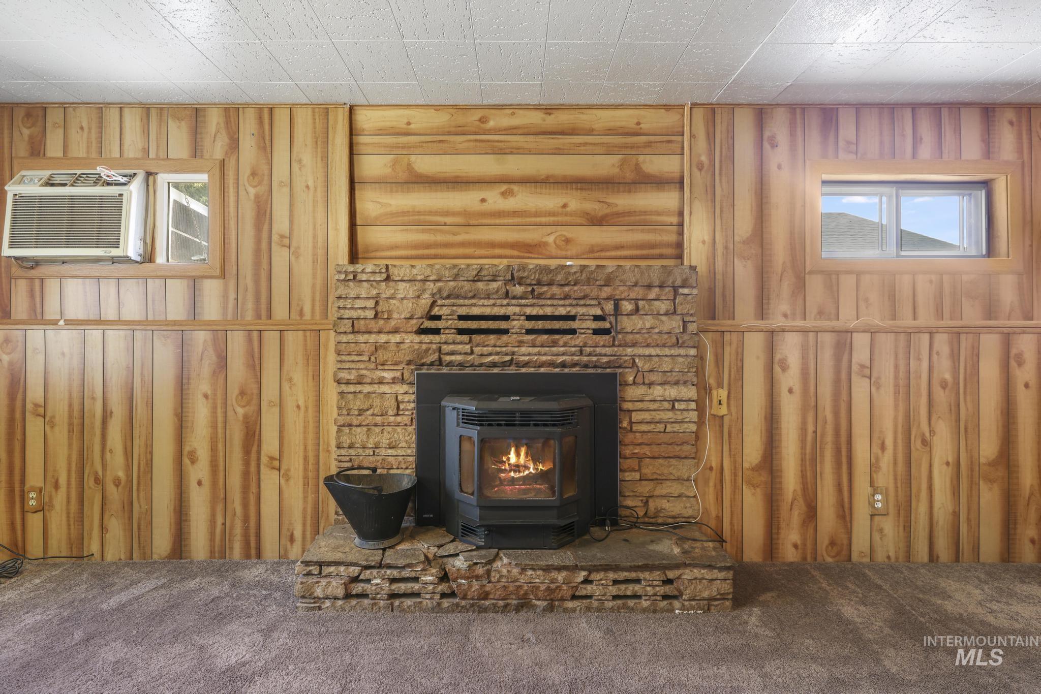 325 East Ave D, Jerome, Idaho 83338, 2 Bedrooms, 1 Bathroom, Residential For Sale, Price $269,000, 98995538