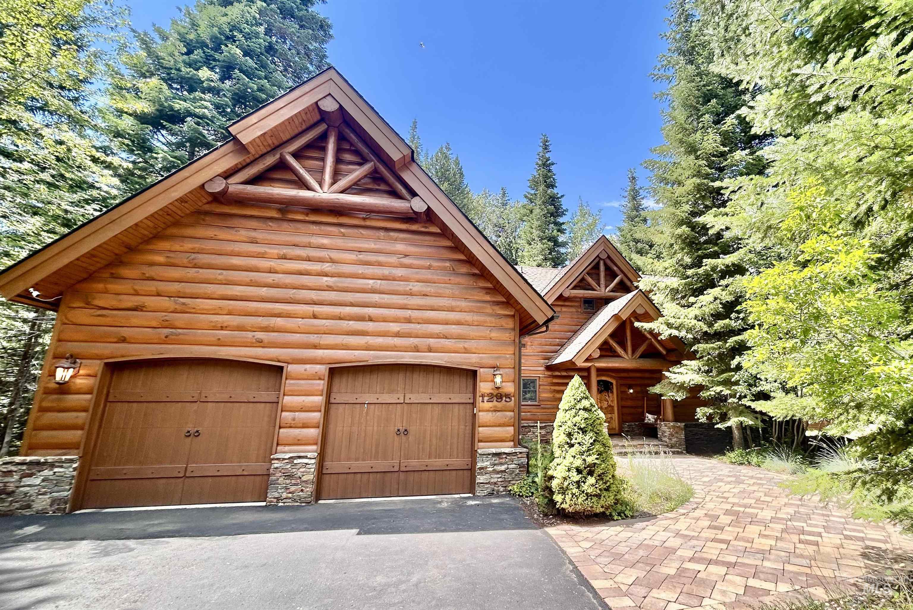 1295 Bitterroot Drive, McCall, Idaho 83638, 3 Bedrooms, 3 Bathrooms, Residential For Sale, Price $1,595,000,MLS 98995539