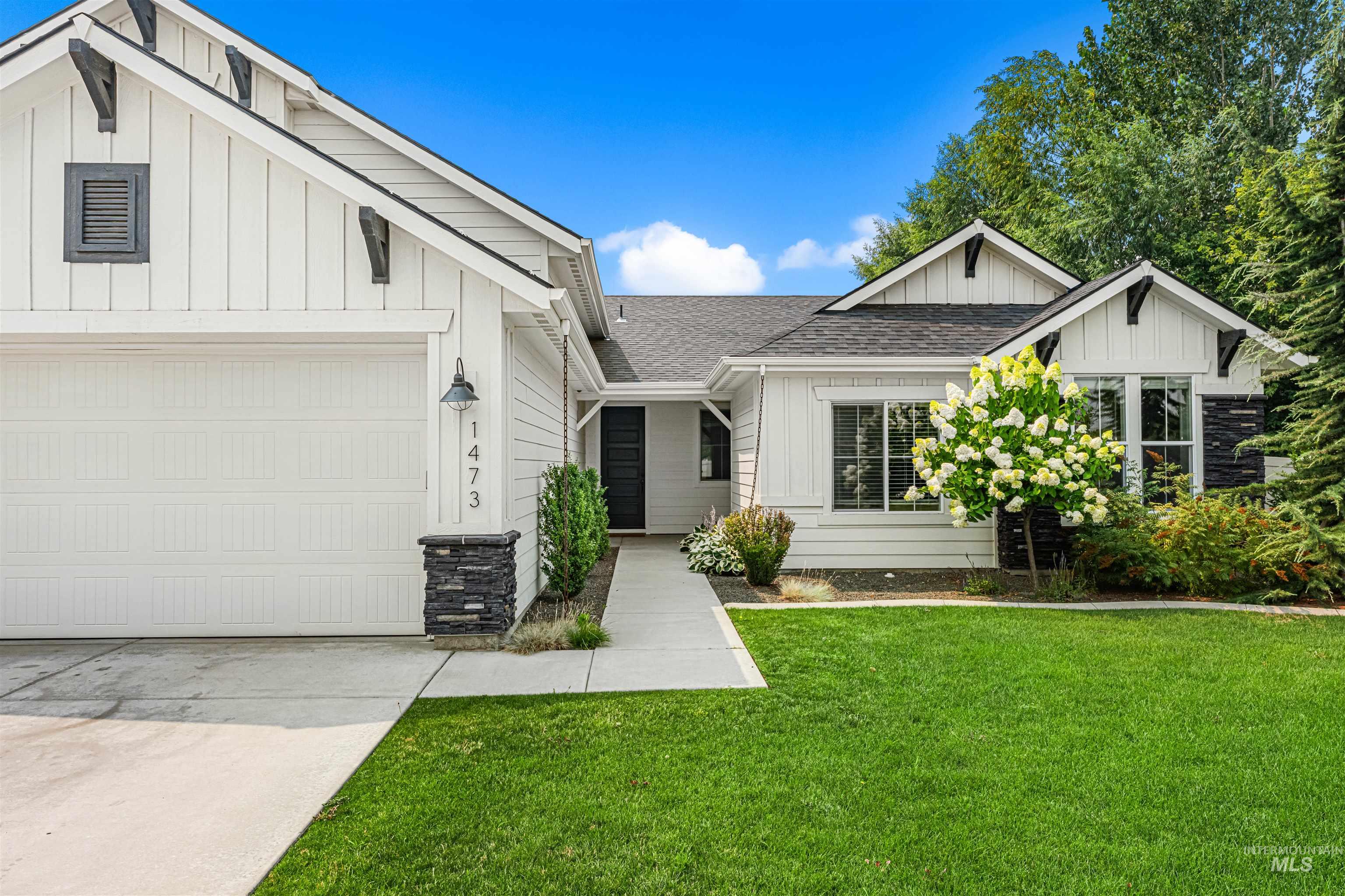 1473 W Olds River Dr., Meridian, Idaho 83642, 4 Bedrooms, 2.5 Bathrooms, Residential For Sale, Price $735,000, 98995542
