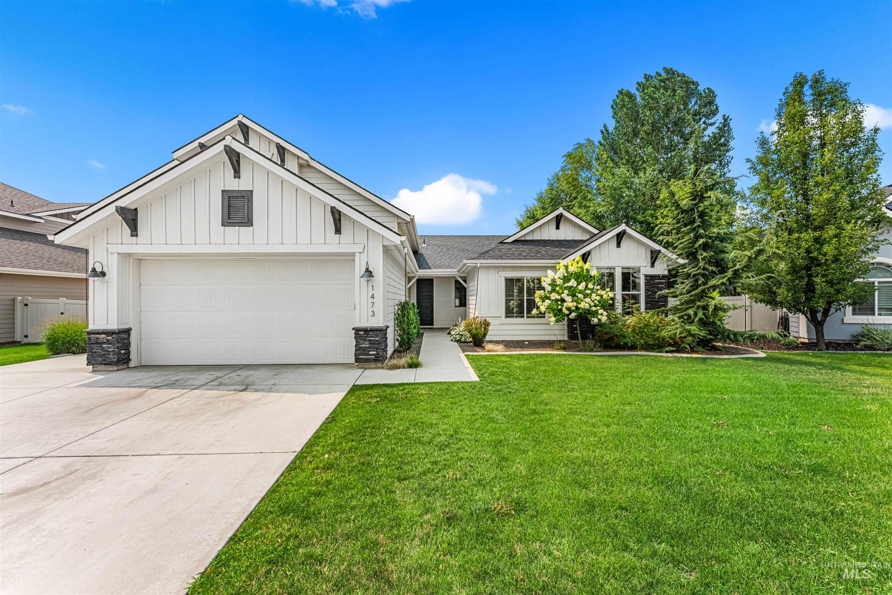 1473 W Olds River Dr., Meridian, Idaho 83642, 4 Bedrooms, 2.5 Bathrooms, Residential For Sale, Price $735,000, 98995542
