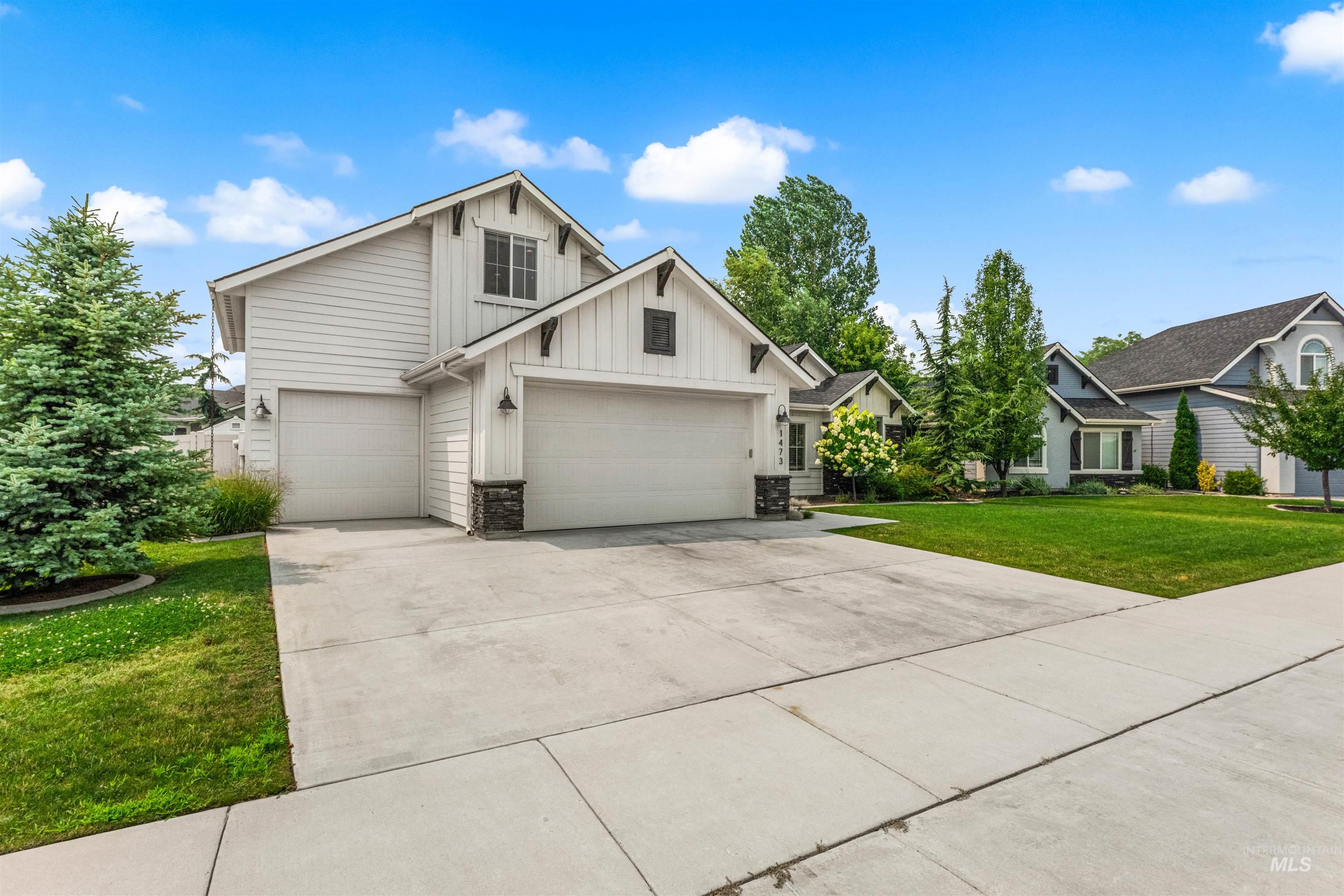 1473 W Olds River Dr., Meridian, Idaho 83642, 4 Bedrooms, 2.5 Bathrooms, Residential For Sale, Price $735,000, 98995542