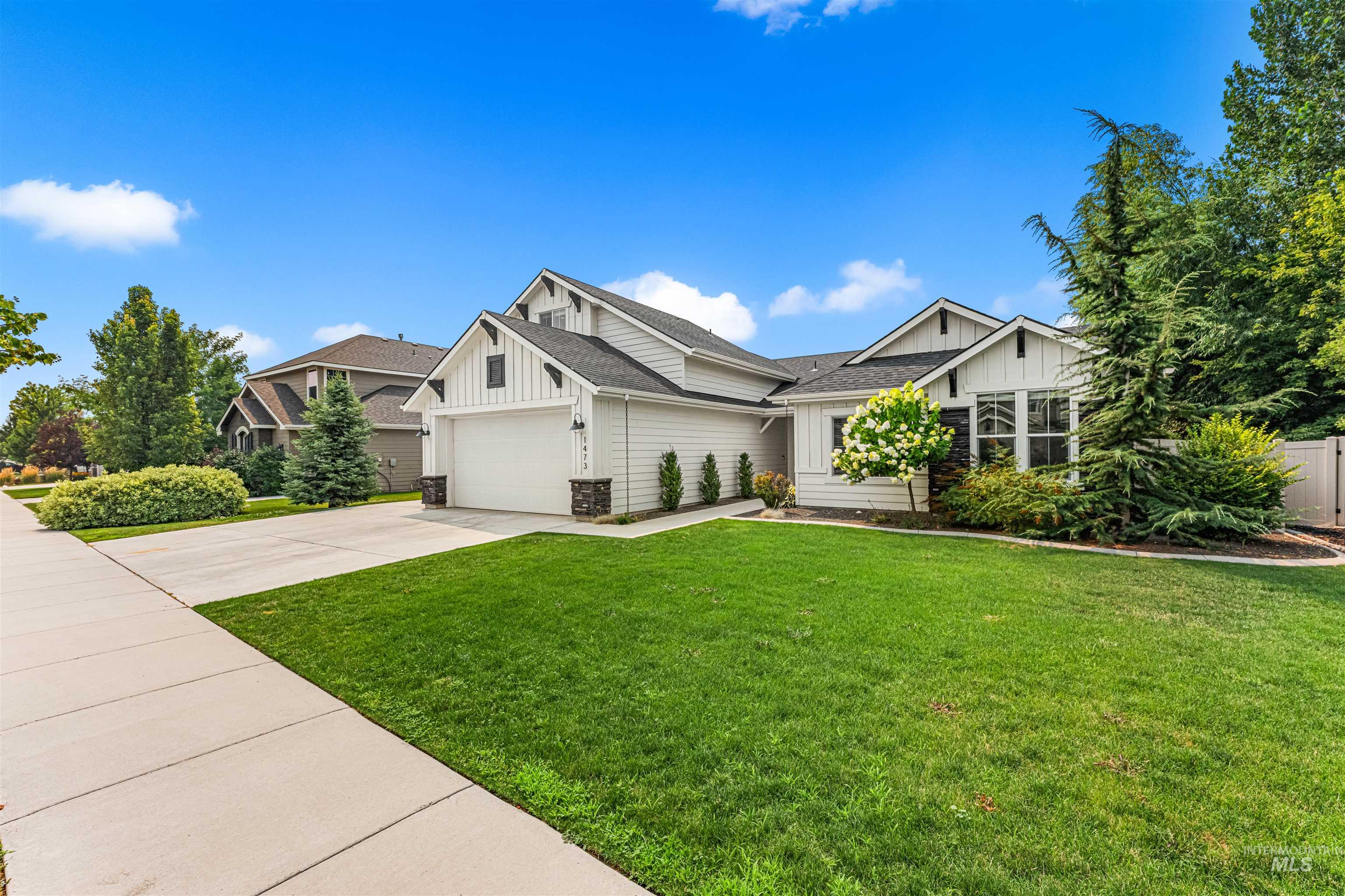 1473 W Olds River Dr., Meridian, Idaho 83642, 4 Bedrooms, 2.5 Bathrooms, Residential For Sale, Price $735,000, 98995542