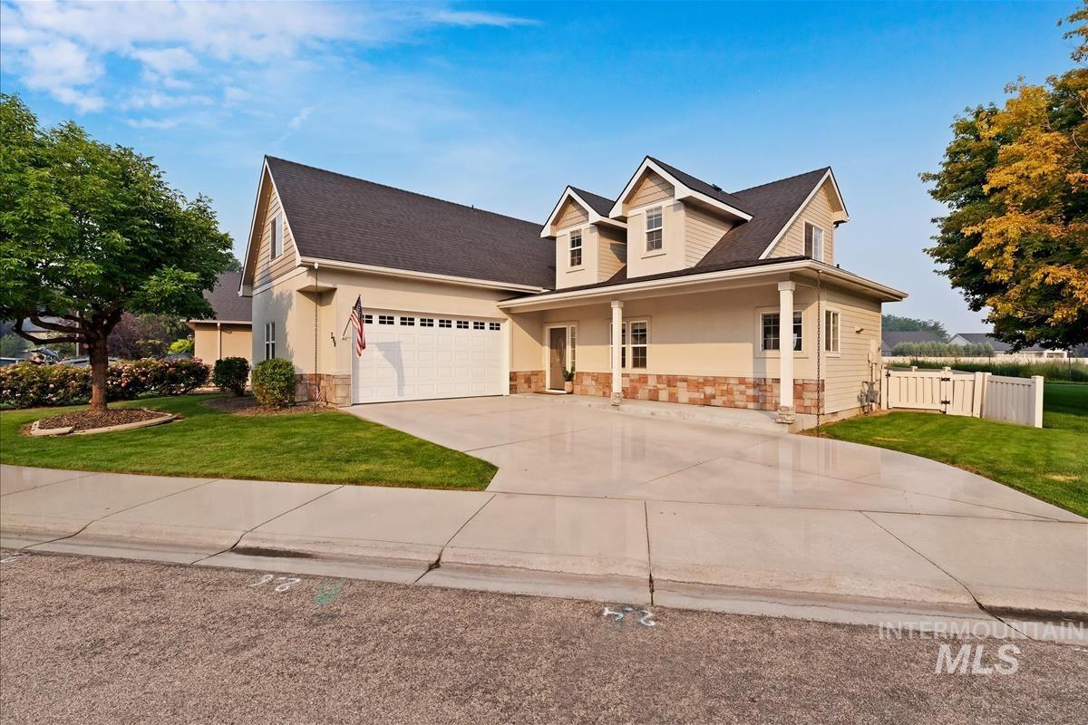 296 E Baldwin Street, Meridian, Idaho 83646, 4 Bedrooms, 2.5 Bathrooms, Residential For Sale, Price $525,000,MLS 98995545