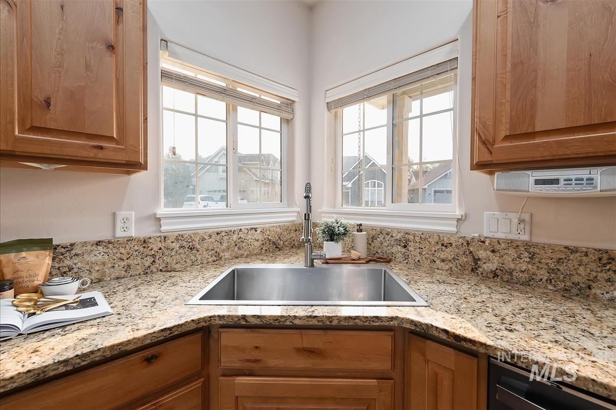 296 E Baldwin Street, Meridian, Idaho 83646, 4 Bedrooms, 2.5 Bathrooms, Residential For Sale, Price $534,900,MLS 98995545