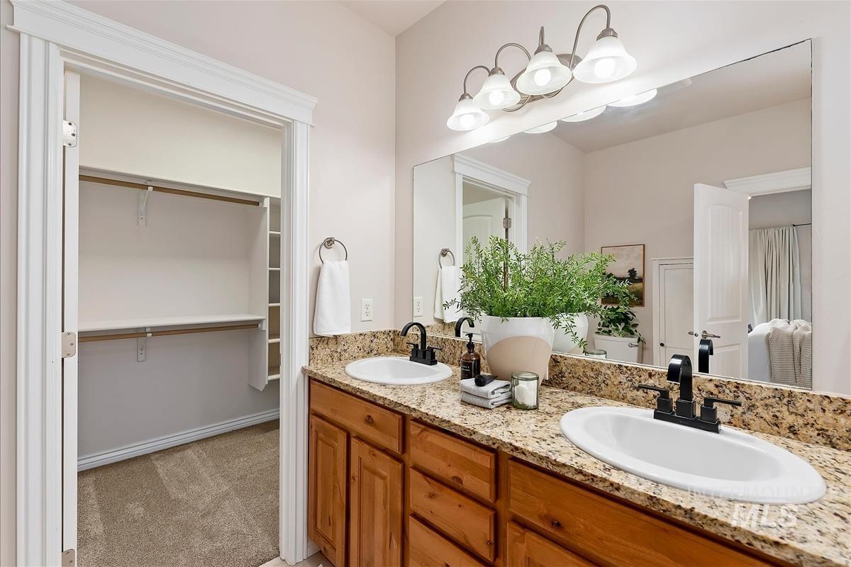 296 E Baldwin Street, Meridian, Idaho 83646, 4 Bedrooms, 2.5 Bathrooms, Residential For Sale, Price $525,000,MLS 98995545