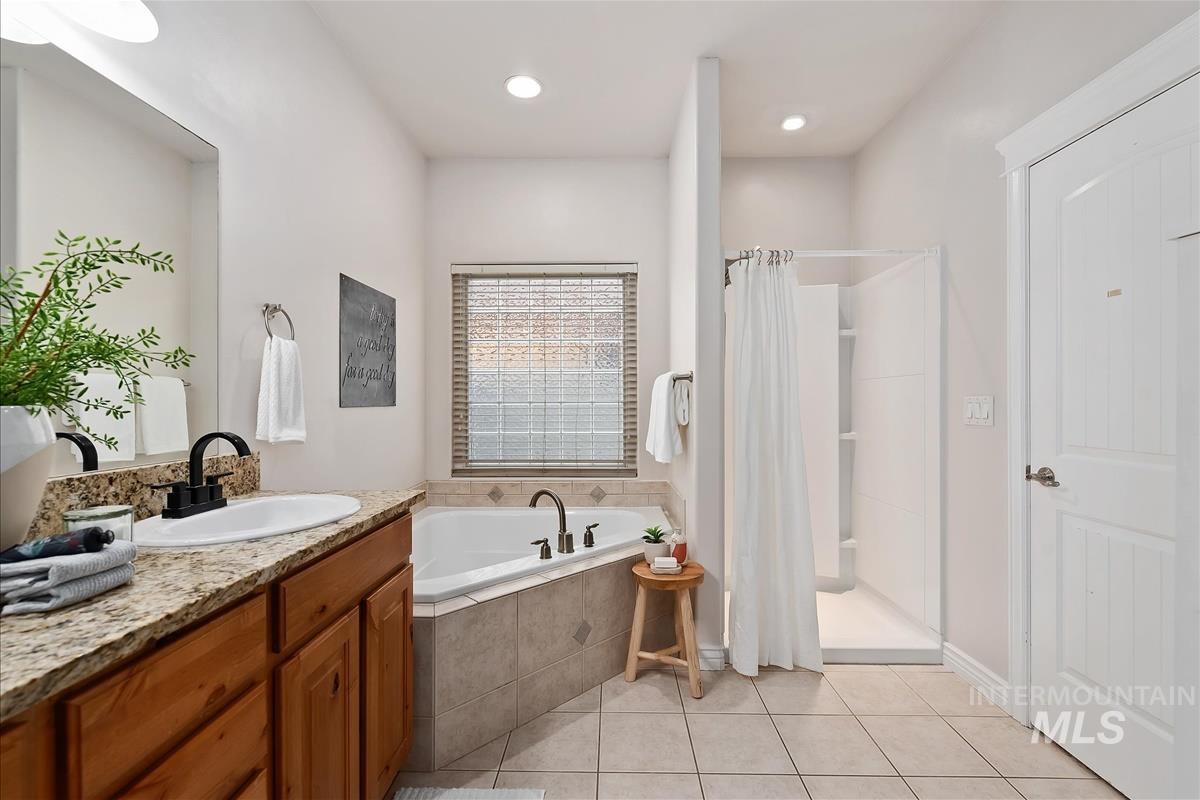 296 E Baldwin Street, Meridian, Idaho 83646, 4 Bedrooms, 2.5 Bathrooms, Residential For Sale, Price $534,900,MLS 98995545