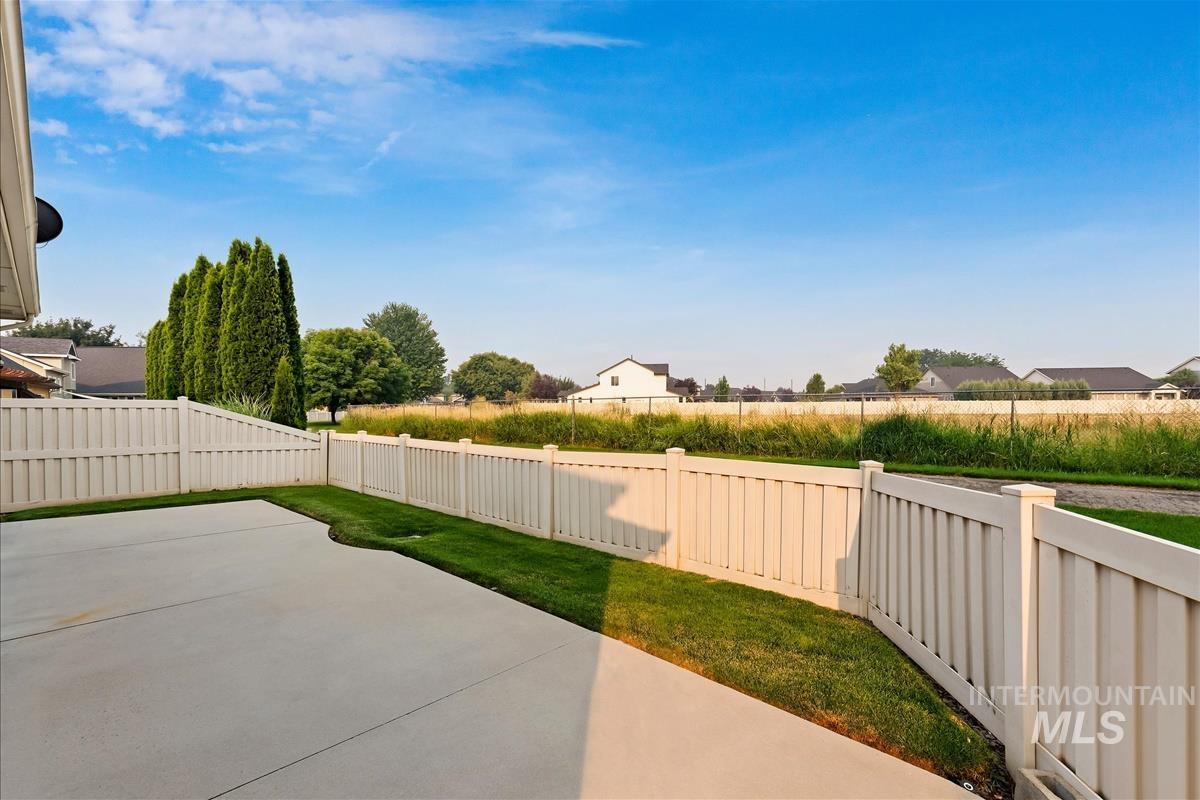 296 E Baldwin Street, Meridian, Idaho 83646, 4 Bedrooms, 2.5 Bathrooms, Residential For Sale, Price $525,000,MLS 98995545