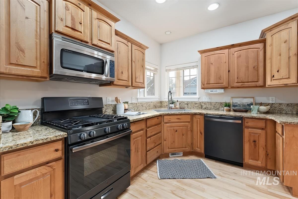 296 E Baldwin Street, Meridian, Idaho 83646, 4 Bedrooms, 2.5 Bathrooms, Residential For Sale, Price $534,900,MLS 98995545