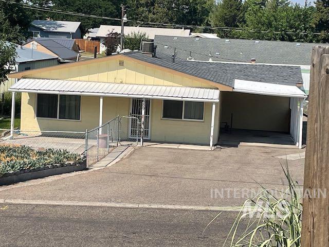 689 Fortner St, Ontario, Oregon 97914, Business/Commercial For Sale, Price $475,000, 98995546