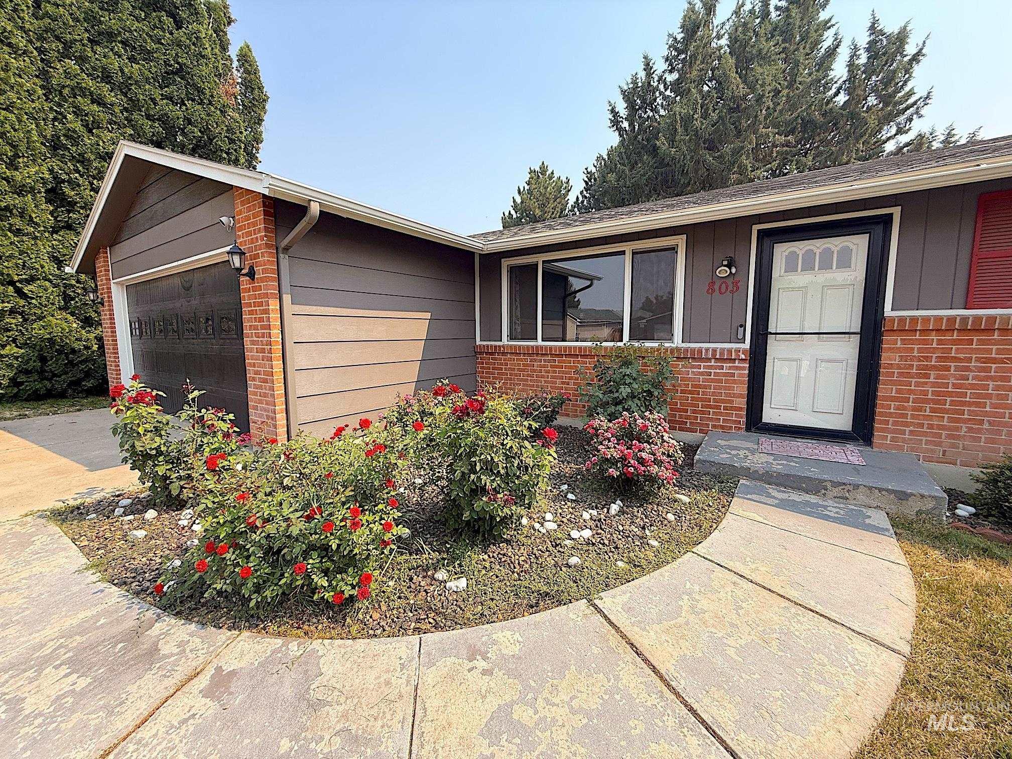 803 Astor, Nampa, Idaho 83651, 3 Bedrooms, 2 Bathrooms, Residential For Sale, Price $345,000, 98995548