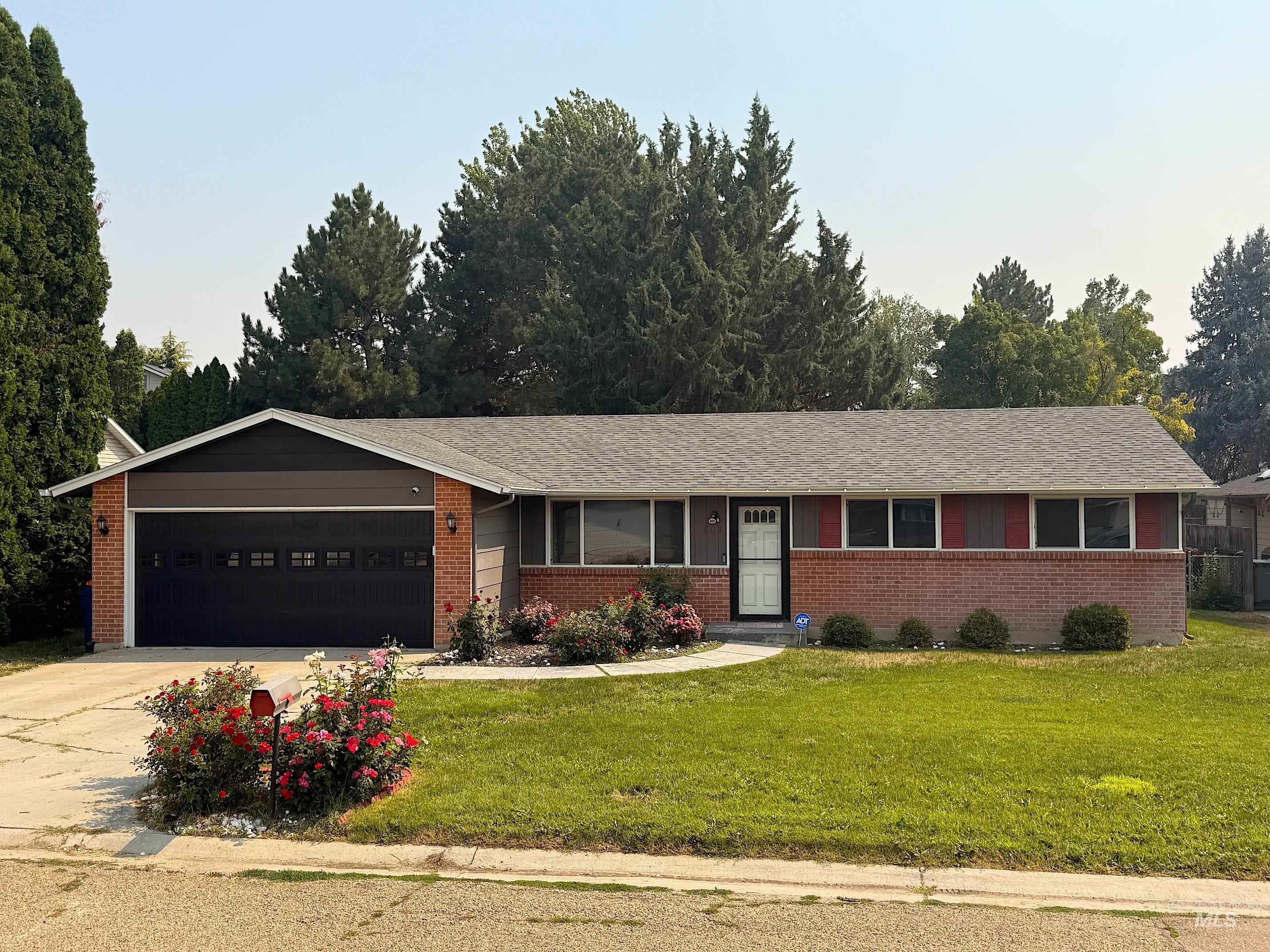 803 Astor, Nampa, Idaho 83651, 3 Bedrooms, 2 Bathrooms, Residential For Sale, Price $345,000, 98995548