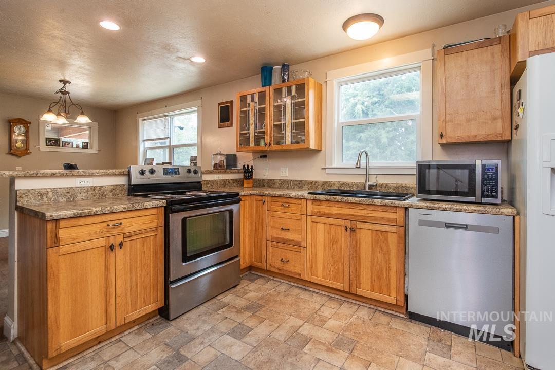 595 Cemetery Rd, Cambridge, Idaho 83610, 4 Bedrooms, 3 Bathrooms, Residential For Sale, Price $499,000, 98995551