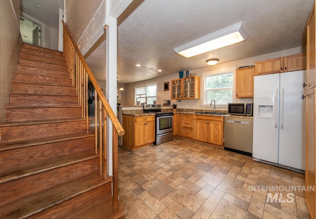 595 Cemetery Rd, Cambridge, Idaho 83610, 4 Bedrooms, 3 Bathrooms, Residential For Sale, Price $499,000, 98995551