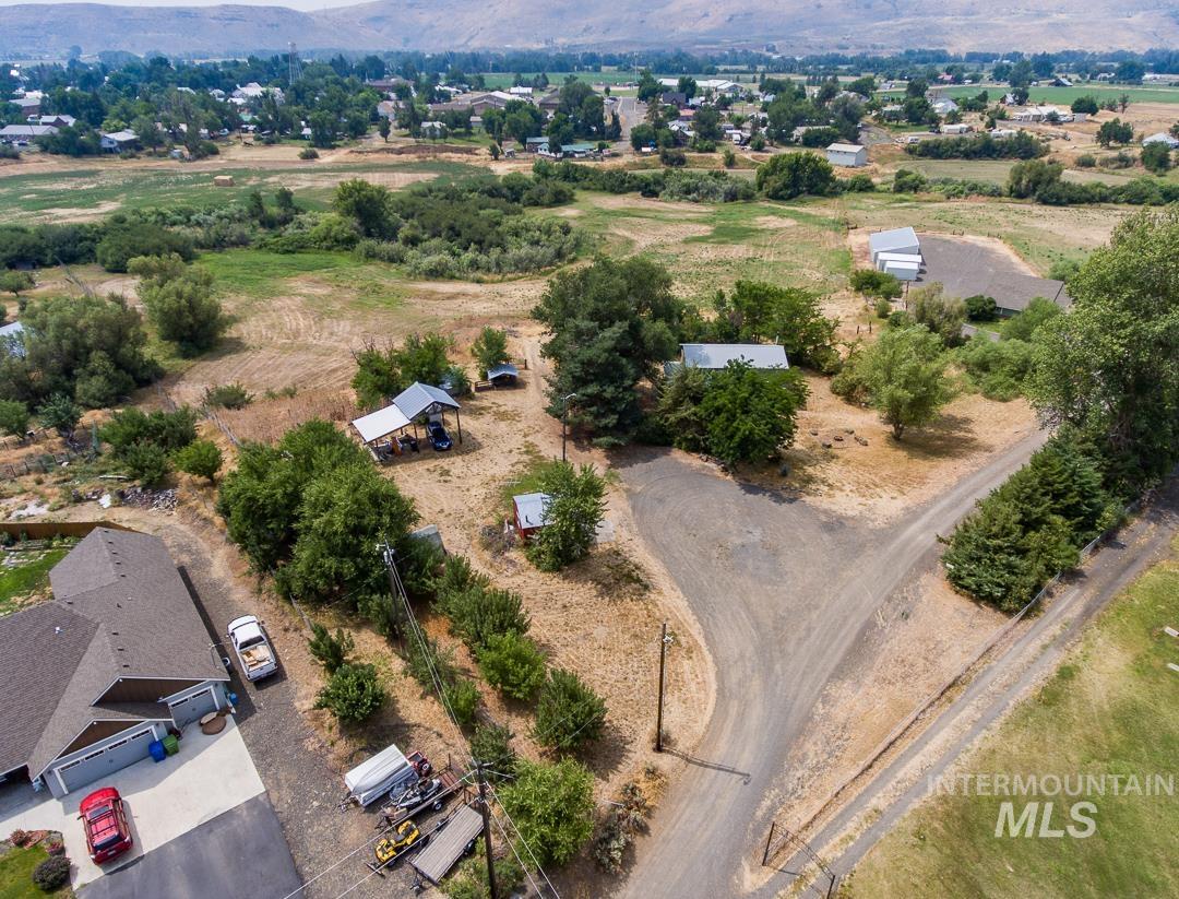 595 Cemetery Rd, Cambridge, Idaho 83610, 4 Bedrooms, 3 Bathrooms, Residential For Sale, Price $499,000, 98995551